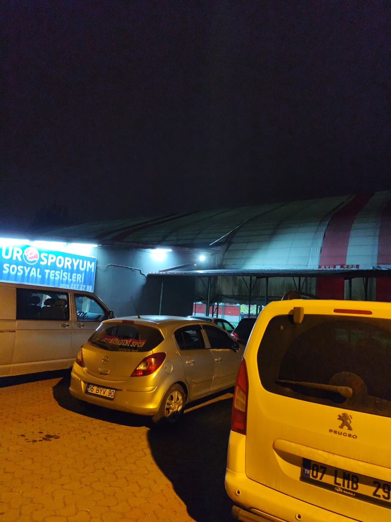 Küre Sporyum HALI SAHA 3