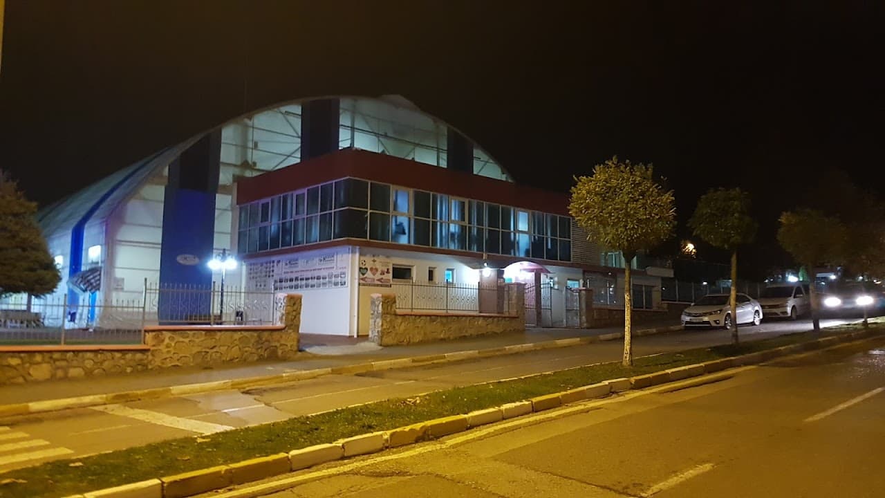Huzur Halı Saha 4