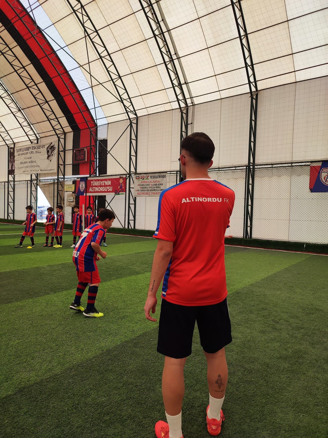 Es Spor Halı Saha 3