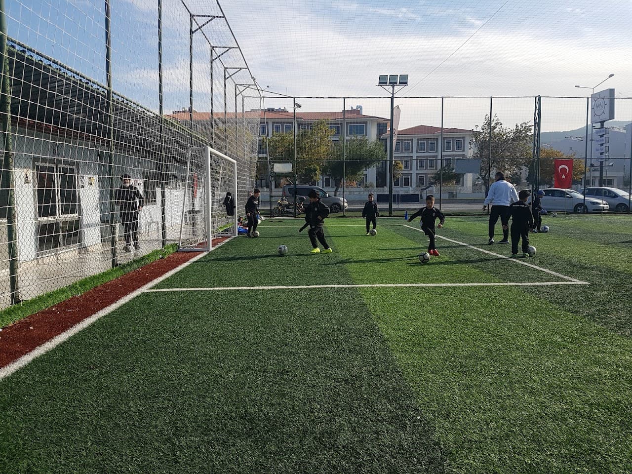 TRCUP Spor Merkezi ve Halısaha 4