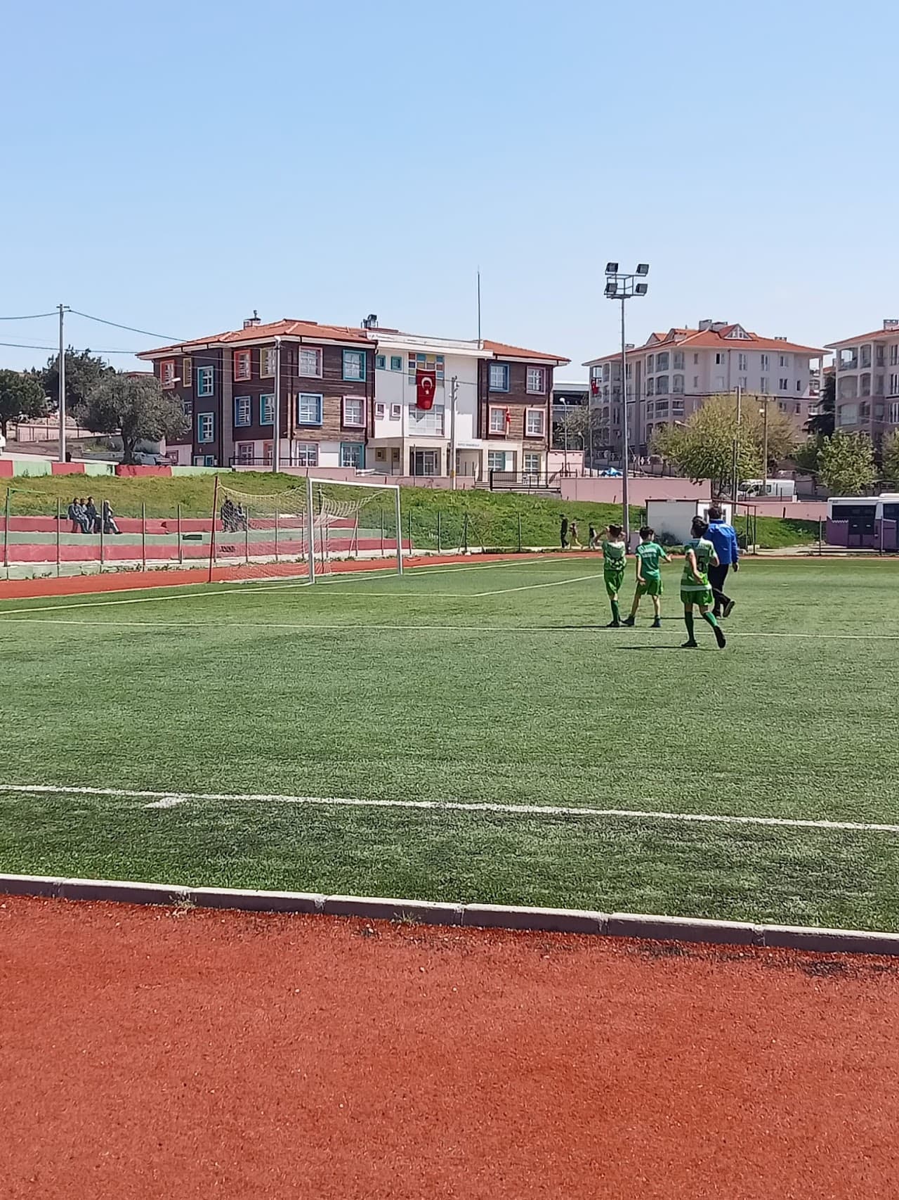 Çim Futbol Sahası (2) 2