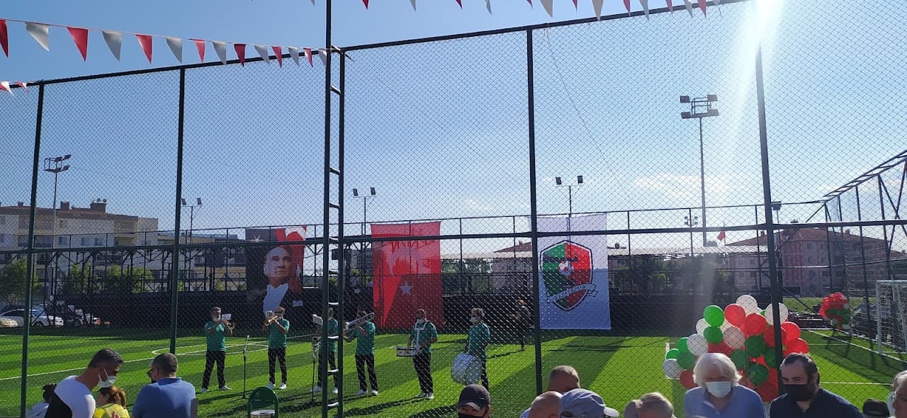 Çim Futbol Sahası (2) 5