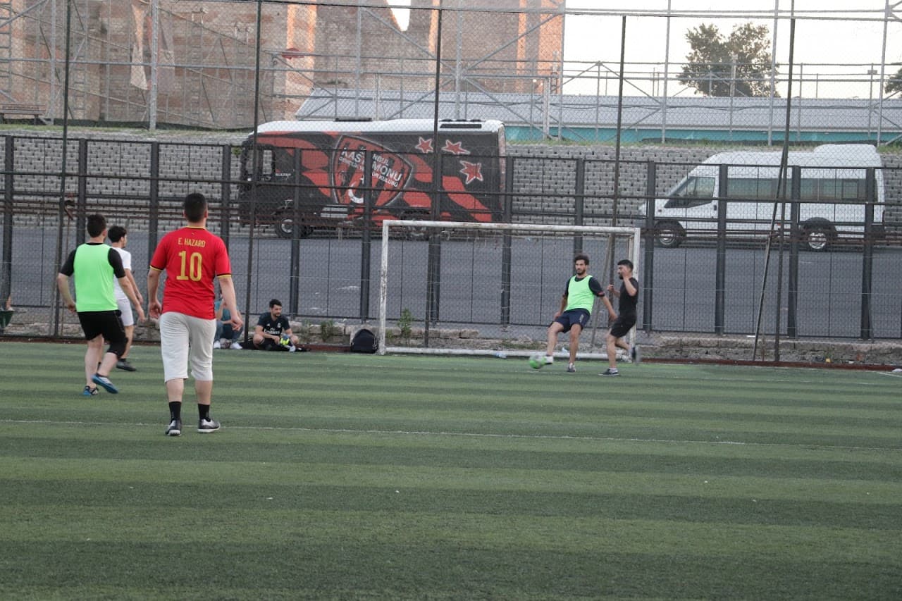Altınay Spor Kulübü Halı Saha Tesisler 5