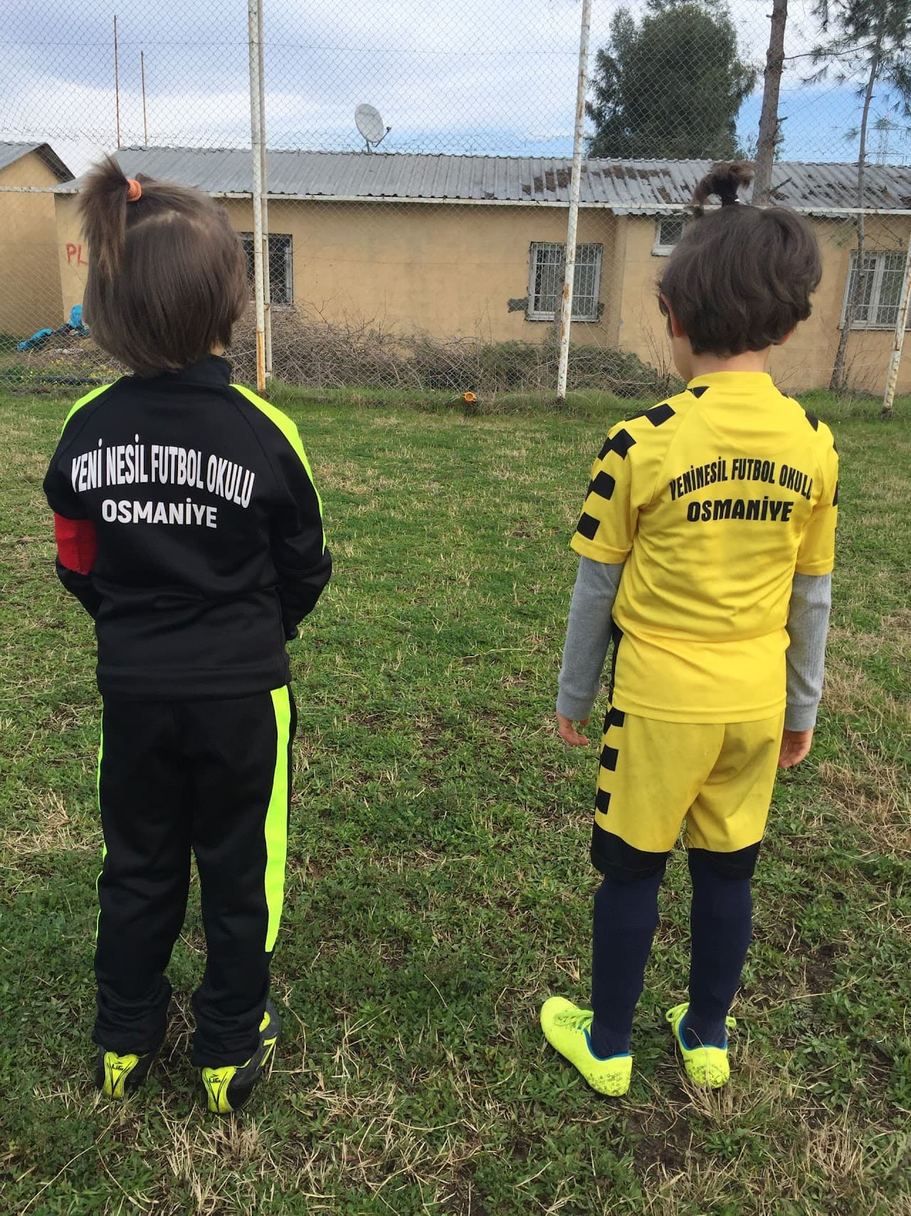 Yeni Nesil Futbol Okulu Özden Halı Saha 4