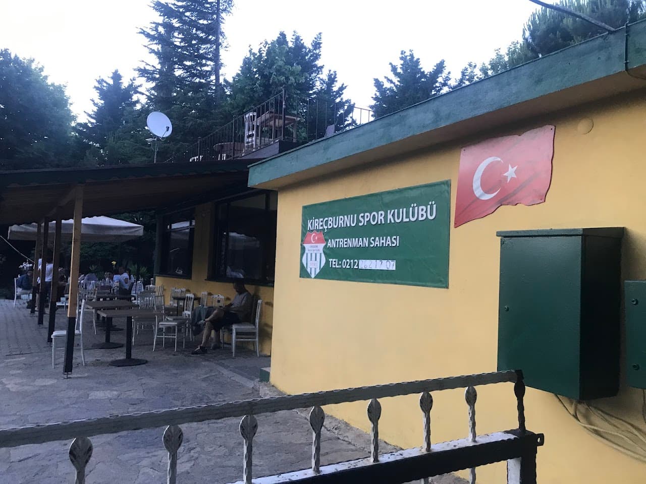 Kireçburnu Halı Saha 4