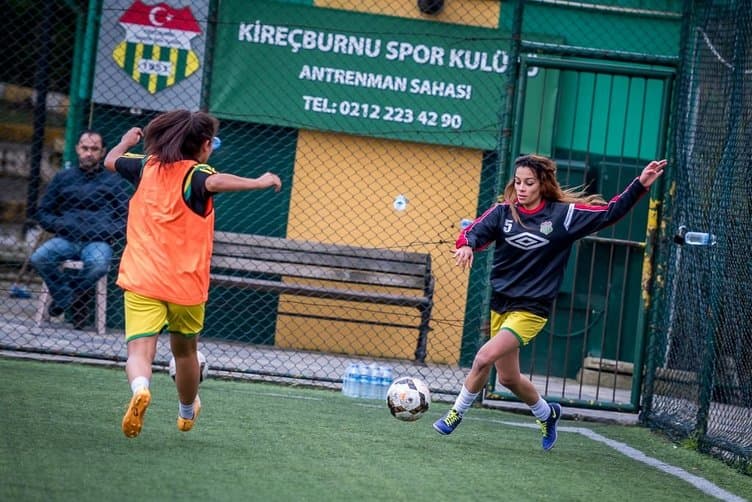 Kireçburnu Halı Saha 5
