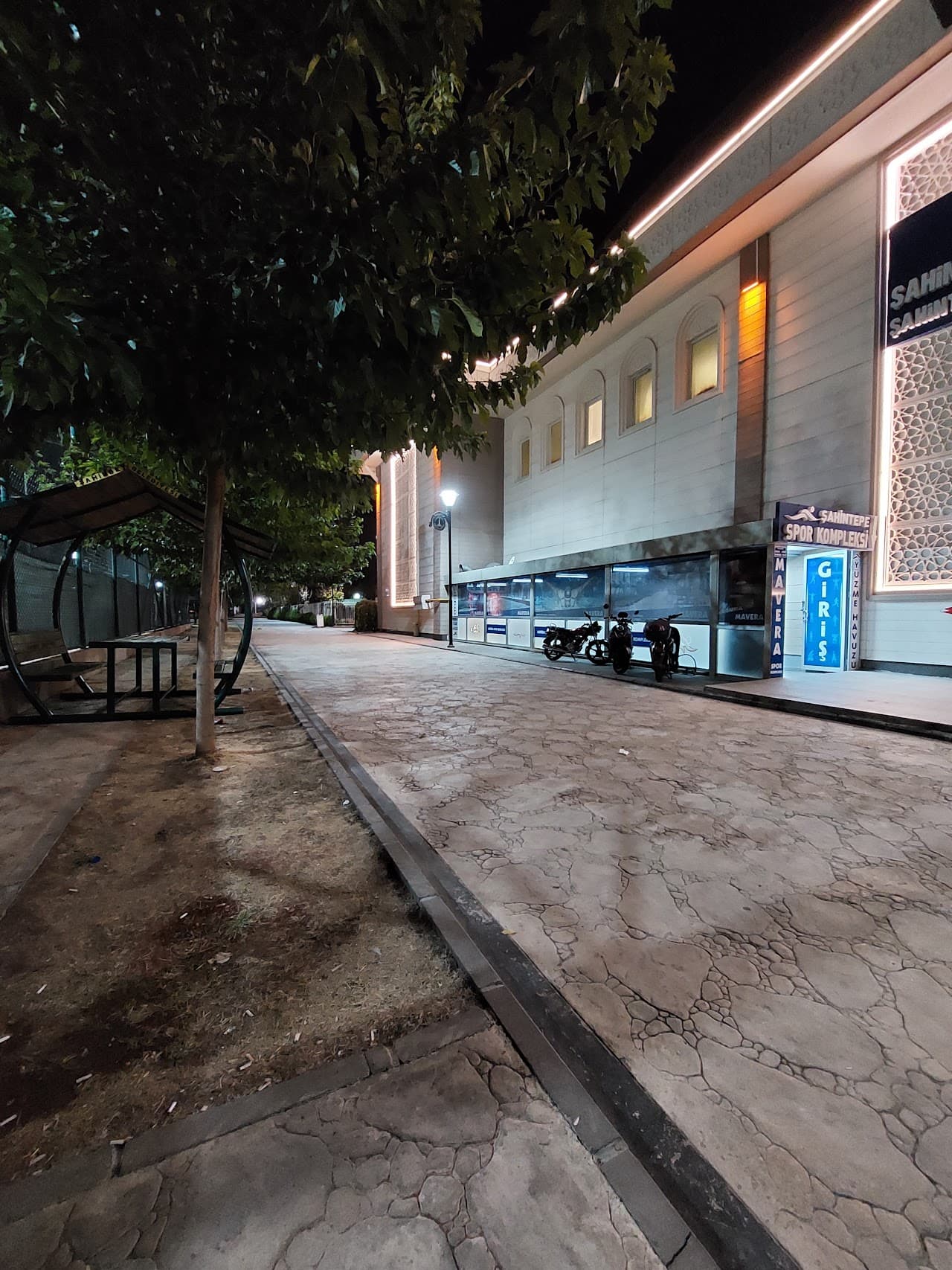 Mavera Yüzme Havuzu Ve Spor Kompleksi 5