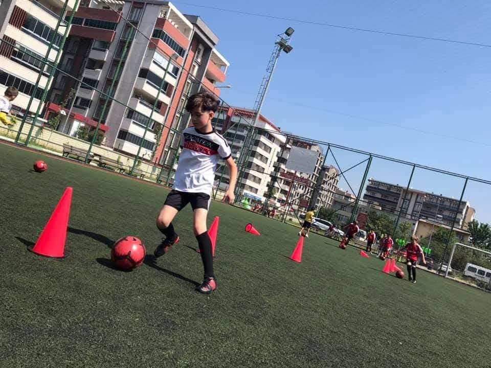 Milet mah. Mesut Göçmen spor tesisi 4