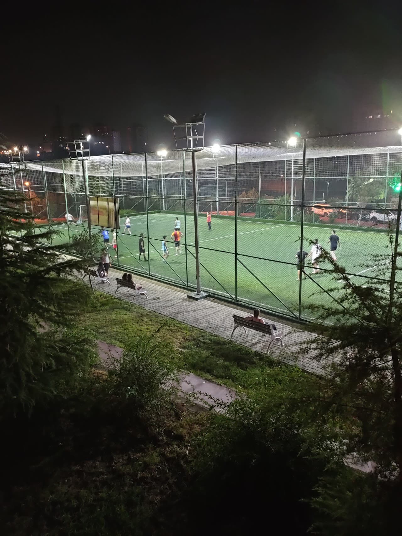 Ali Rıza Efendi Parkı Halı Saha 5