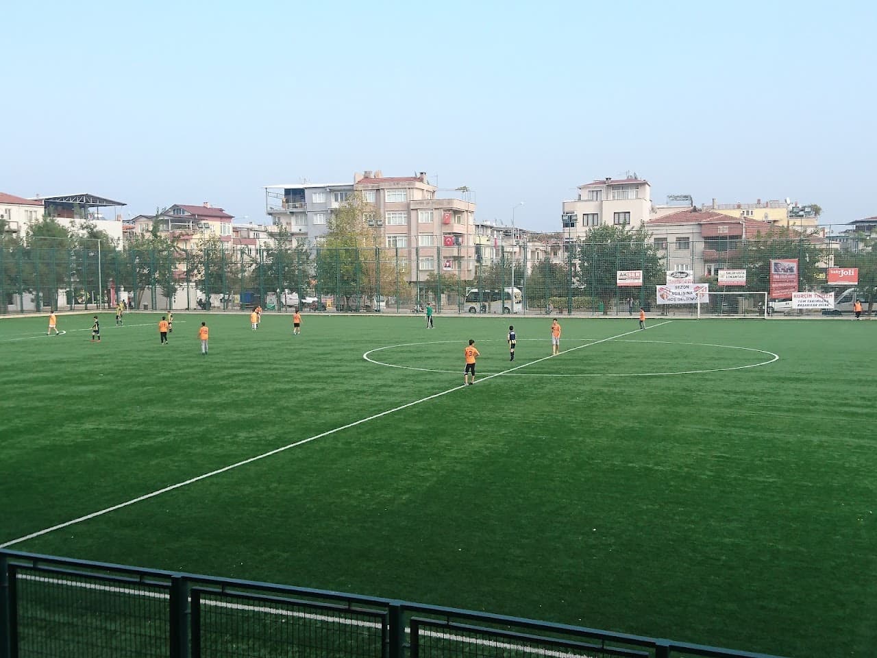 Bağlarbaşı Spor Kulübü Halı Sahası