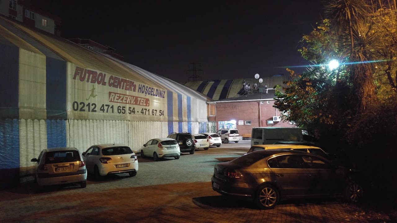 Futbol Center Halı Saha 4