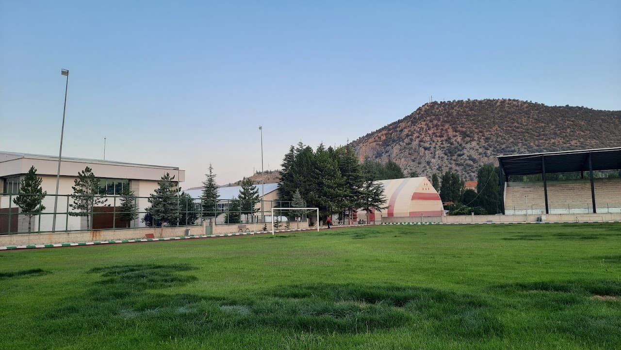 Futbol Sahası 4