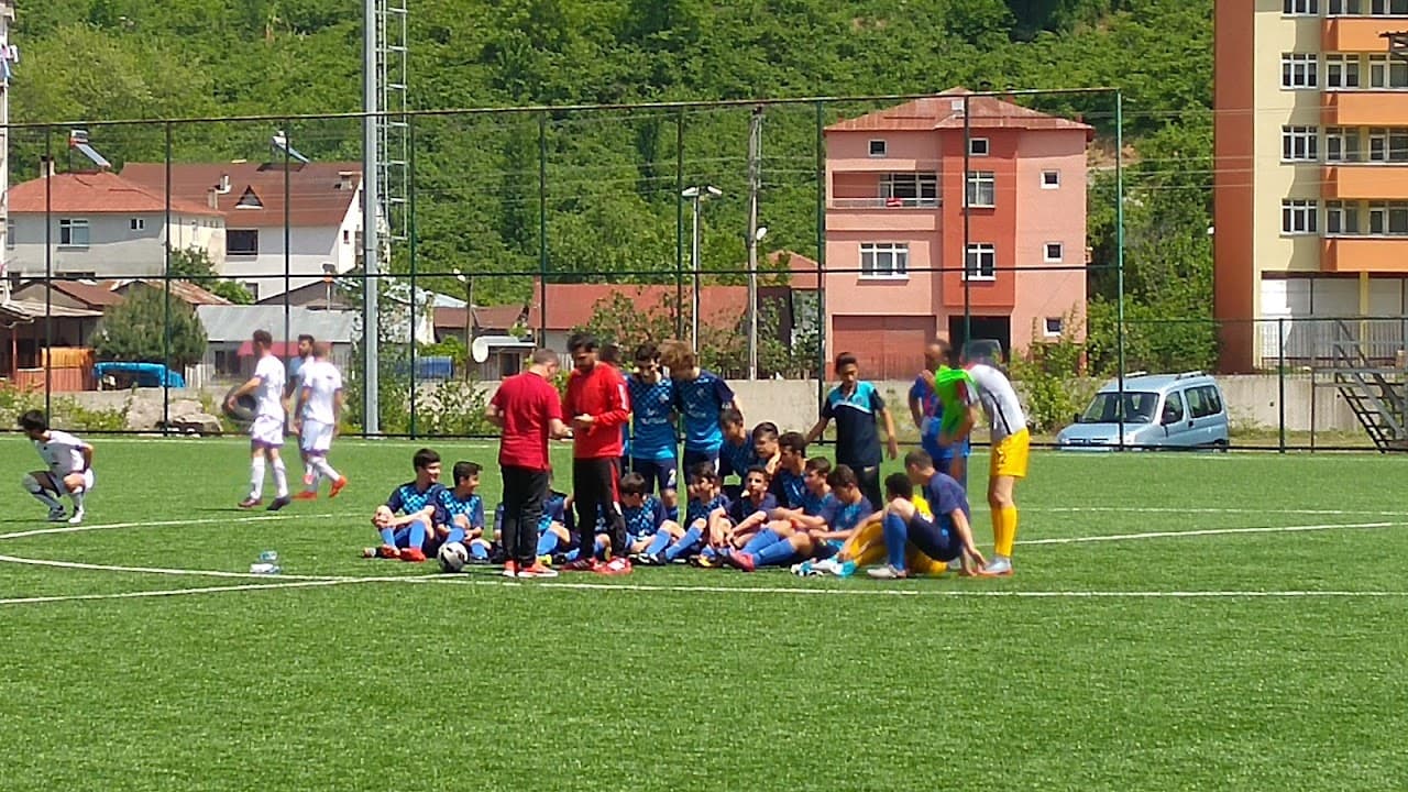 75. Yıl Futbol Sahası 5