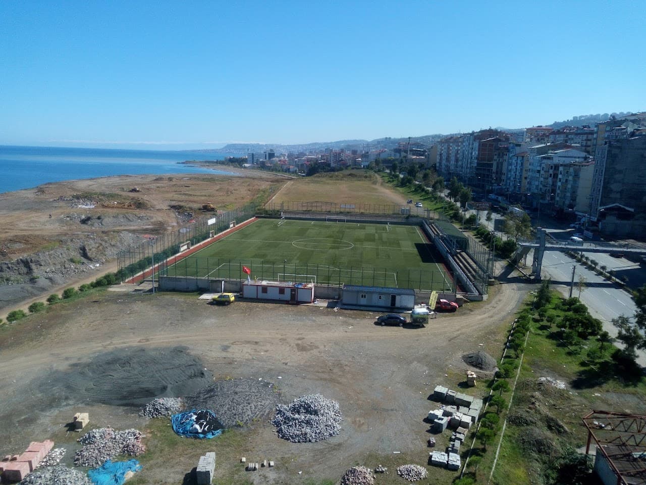 Akçaabat Belediye Futbol Sahası 3