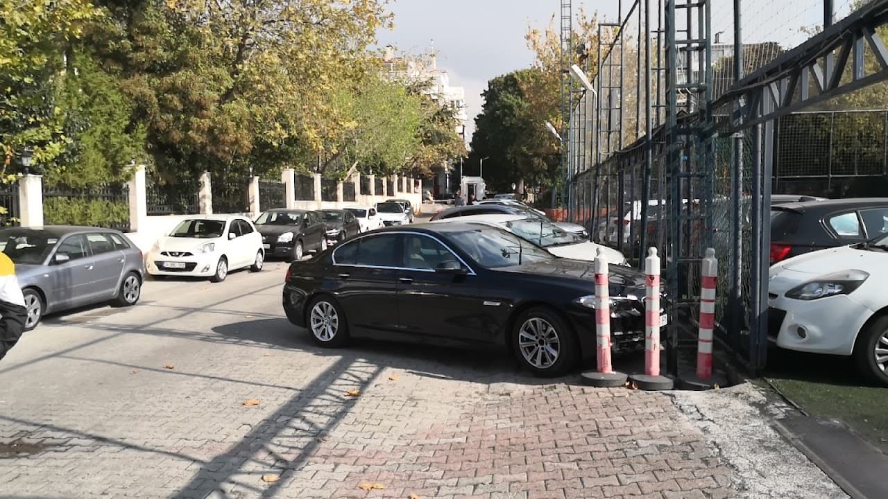 Halı Saha Otopark Tesisleri 3