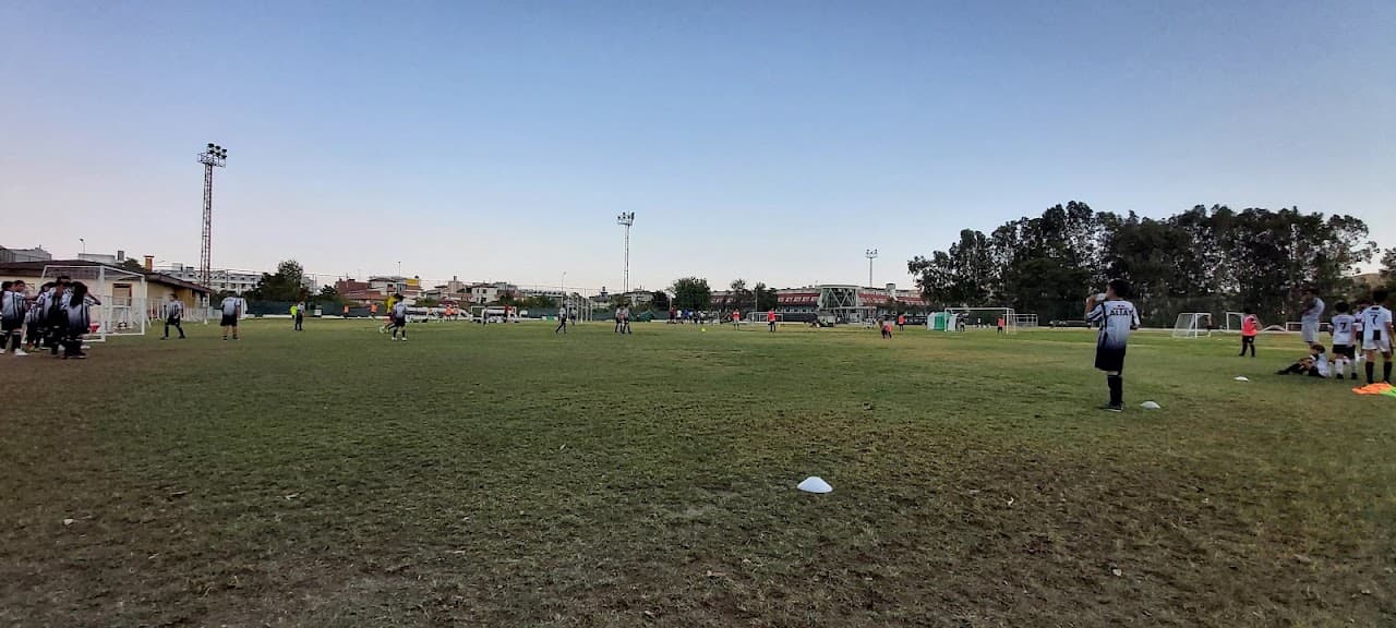 Oflaz Futbol Tesisleri 3