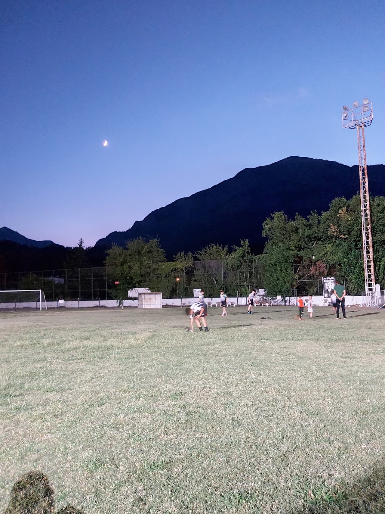 Oflaz Futbol Tesisleri 4