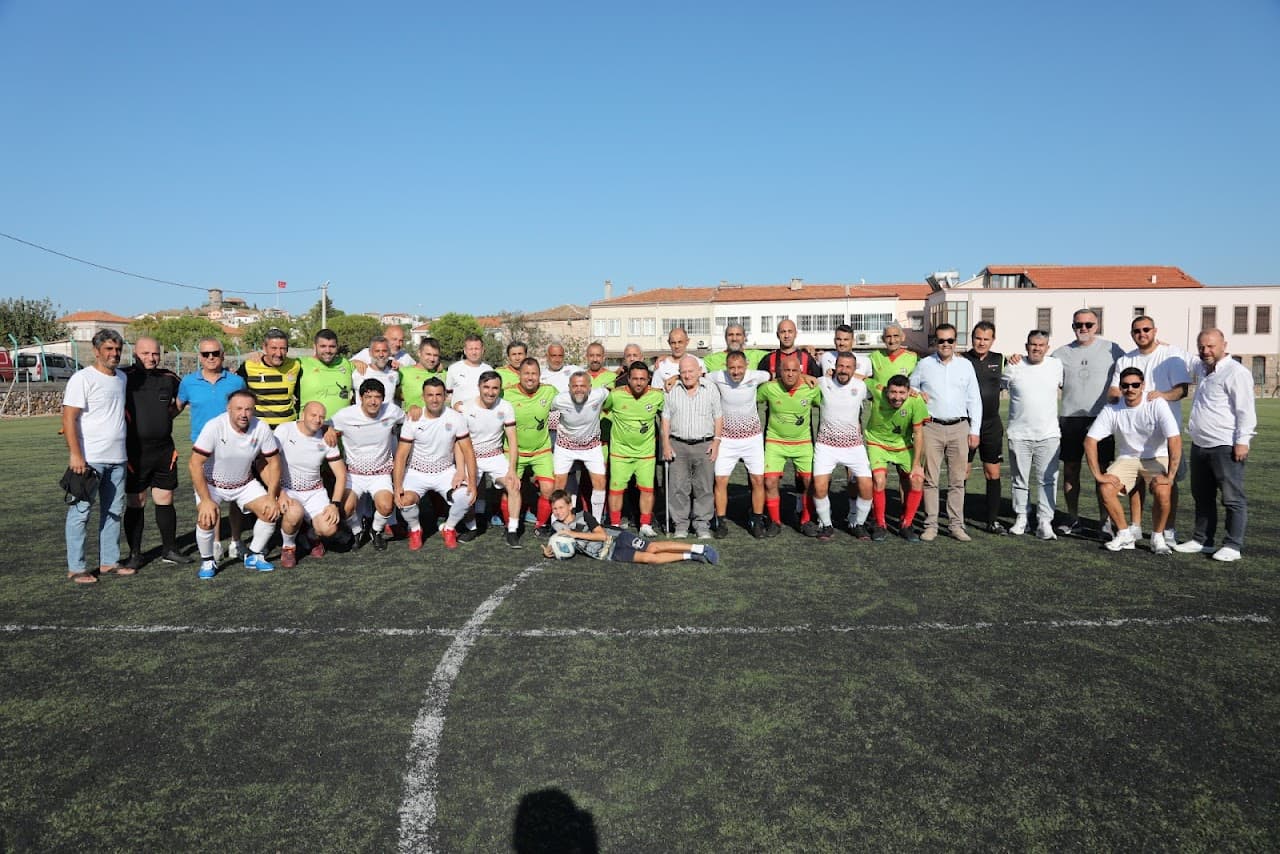 Futbol Sahası (10) 3