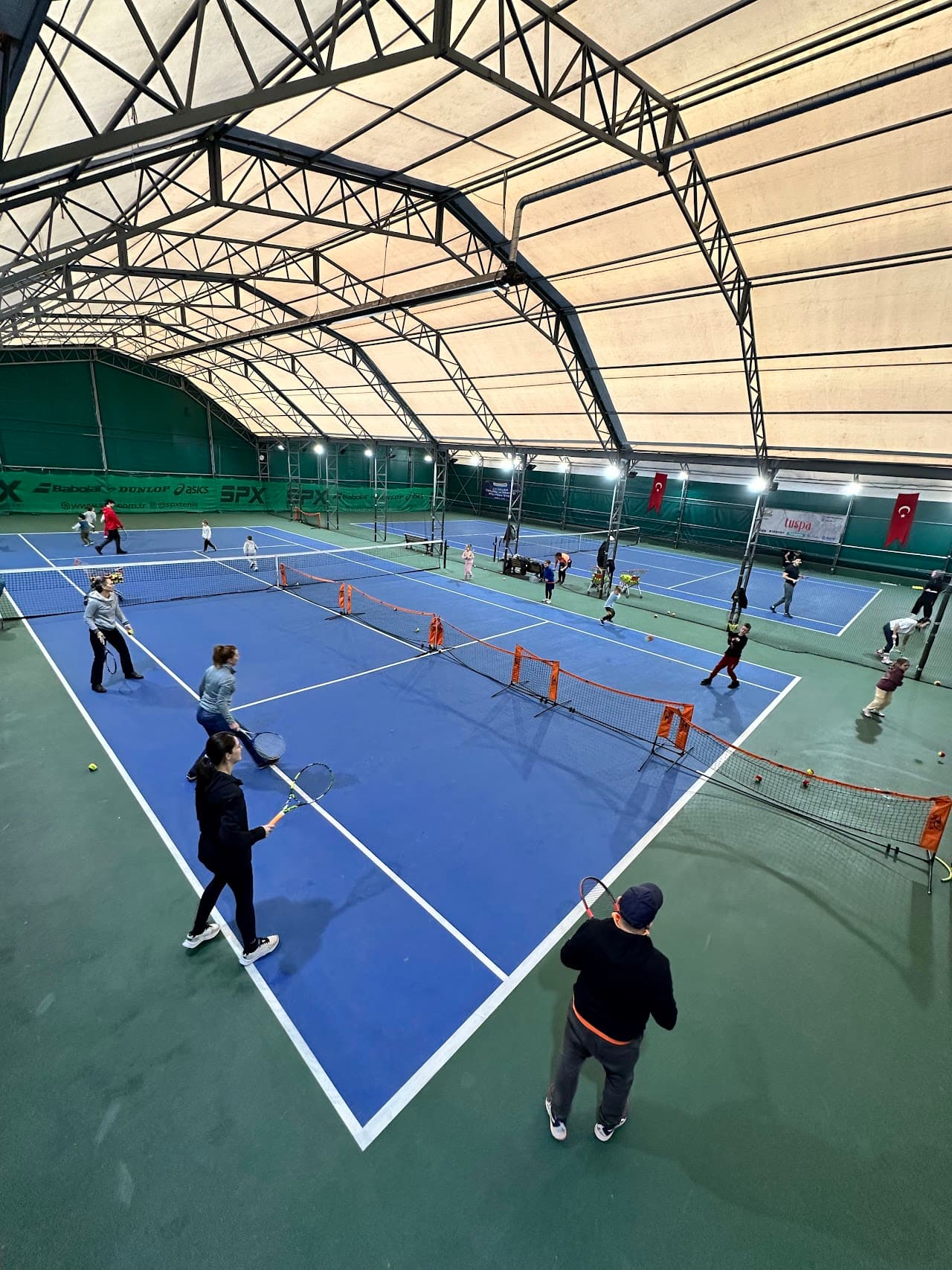 ESAS Beşevler Spor Tesisi (Halı Saha, Tenis Kortu)