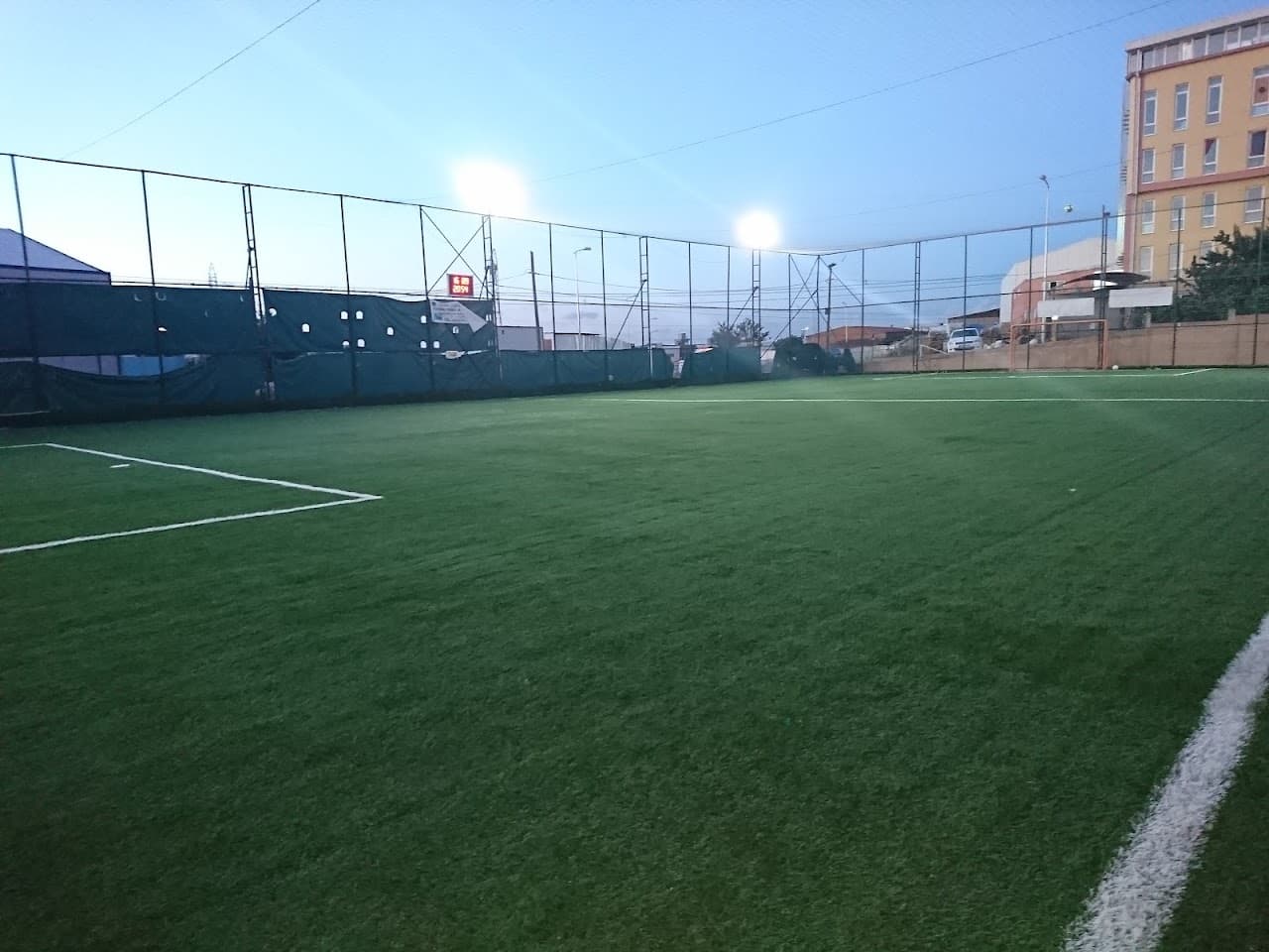 Ferhatpaşa Halı Saha ve Spor Tesisleri 2