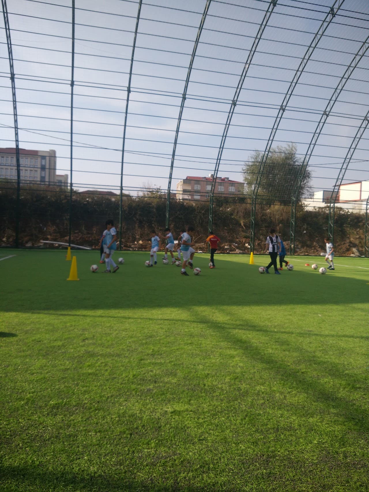 Ferhatpaşa Halı Saha ve Spor Tesisleri 3