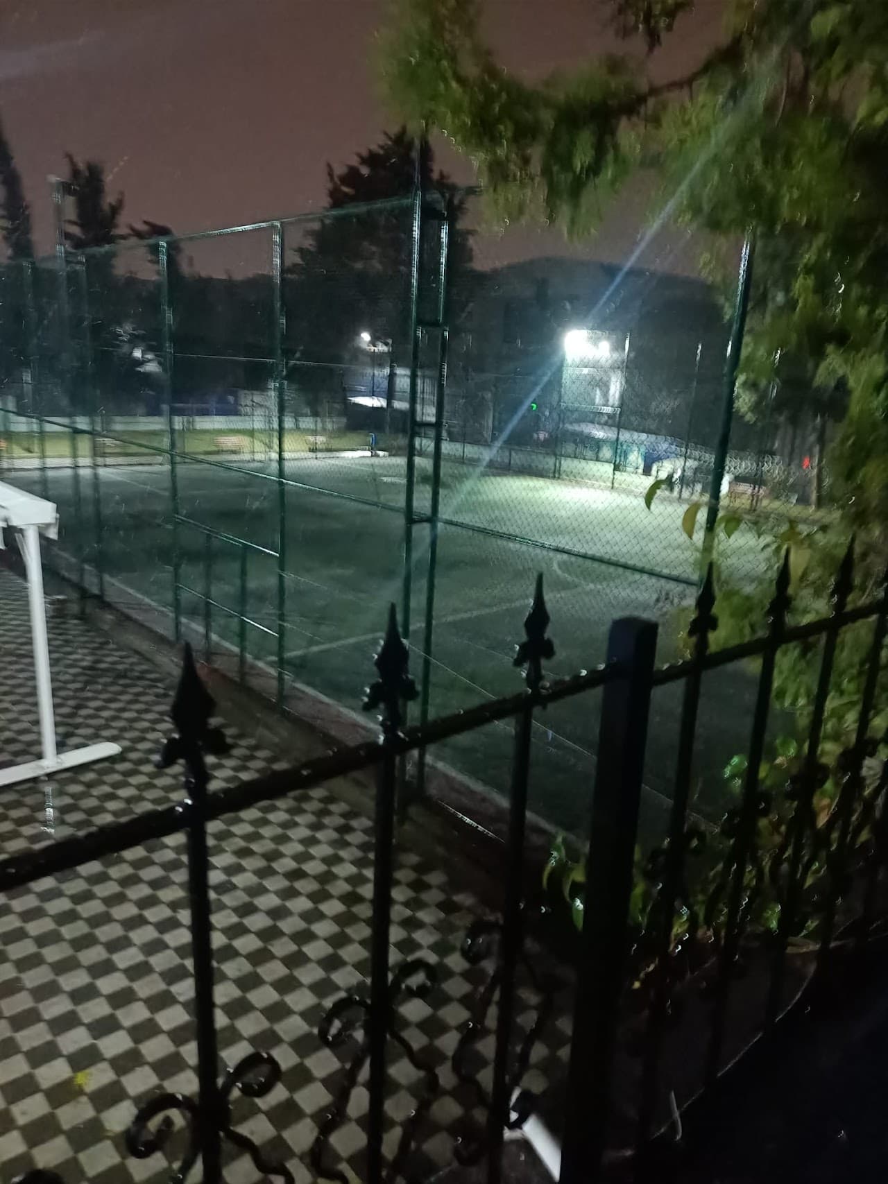 Futbol Sahası 4