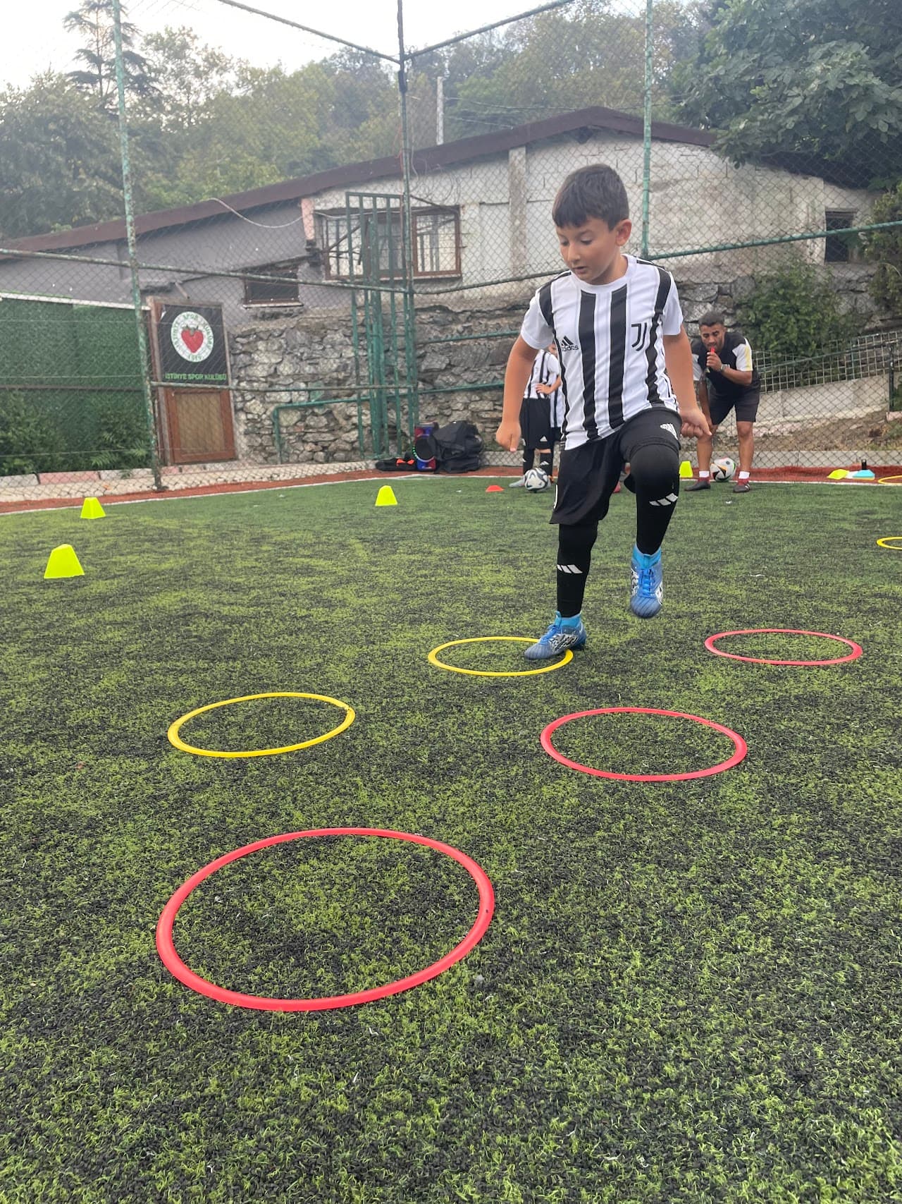 İstinye Halı Saha 4