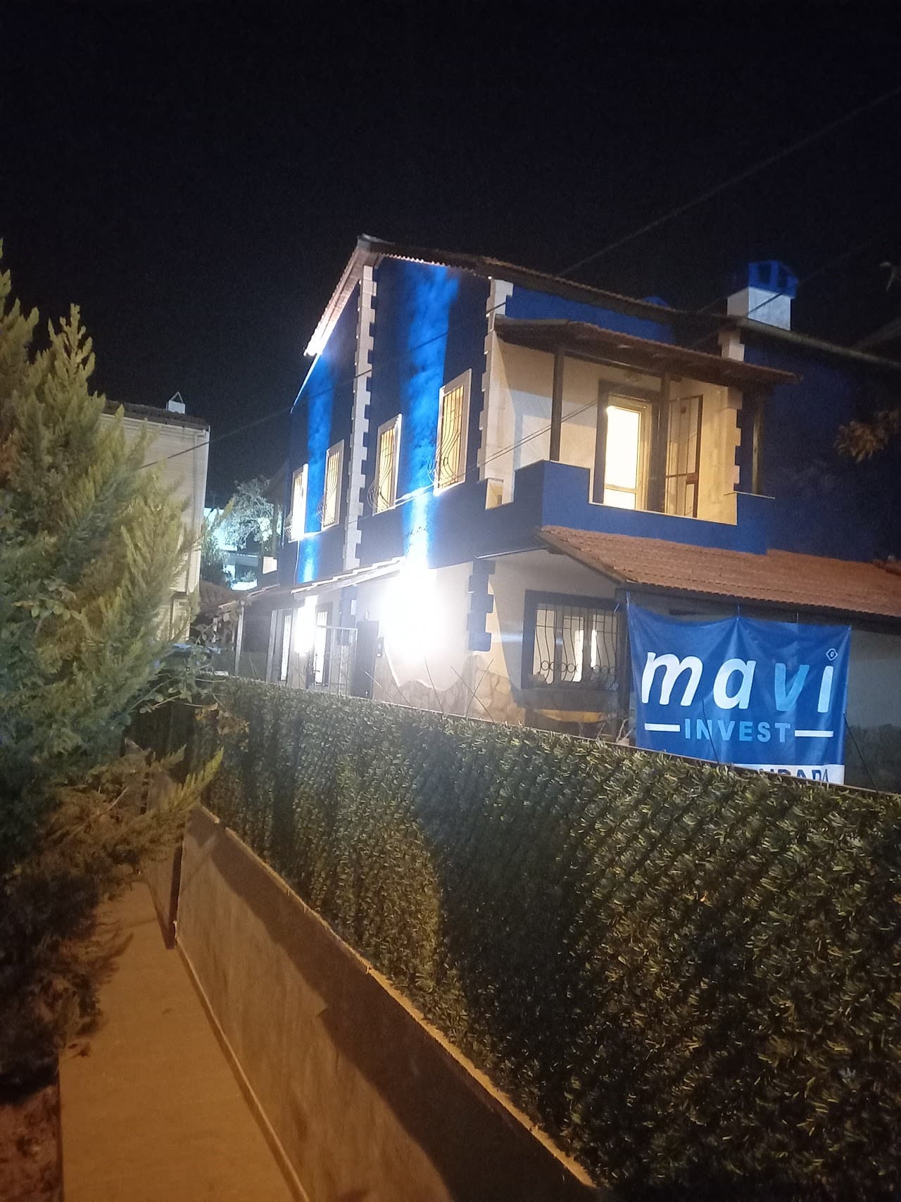 Mutlu Halı Saha 4