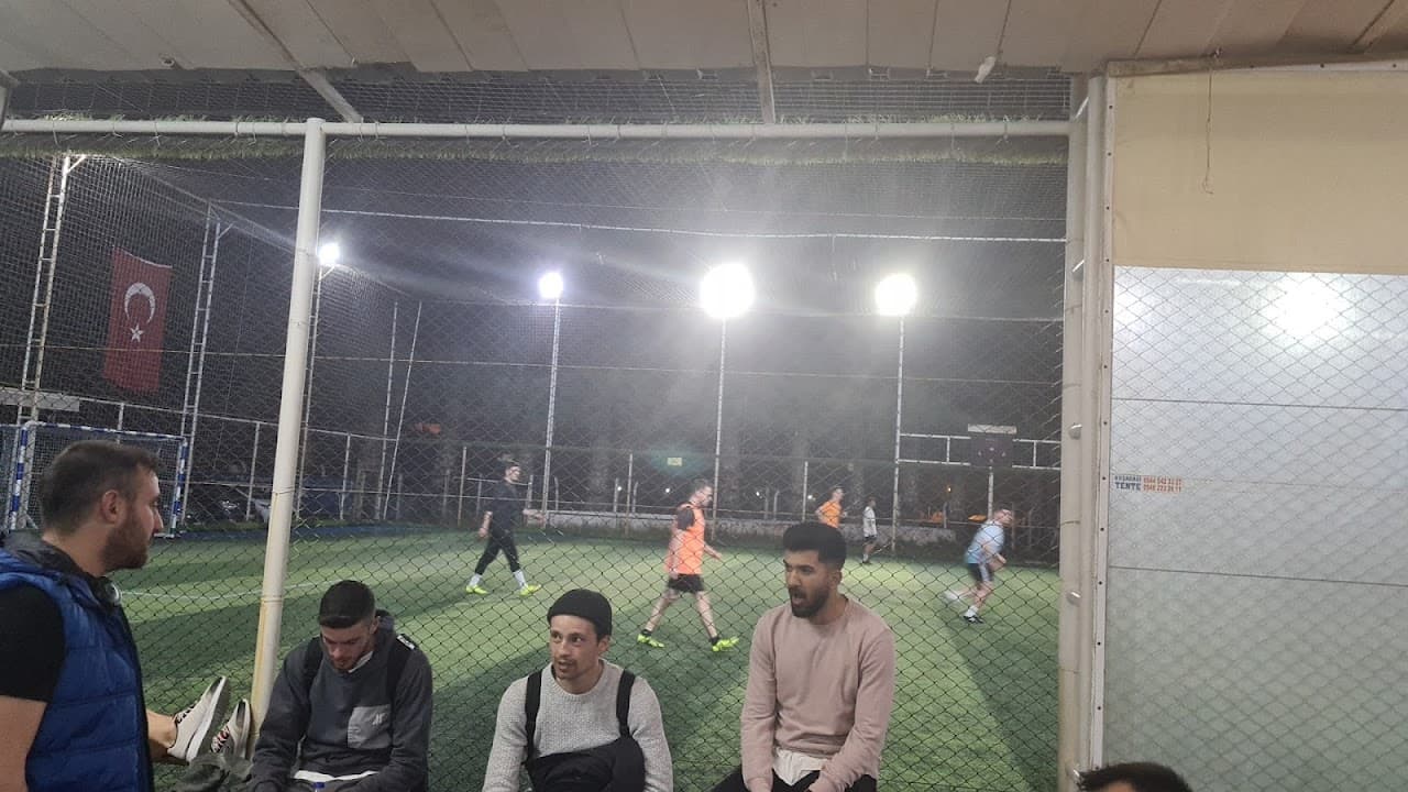 Mutlu Halı Saha 5