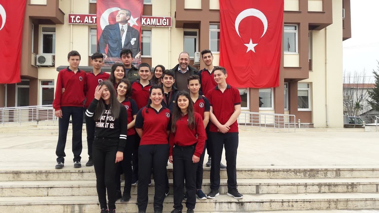 Futbol Sahası 4