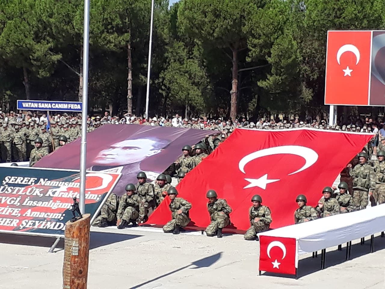 Alaşehir İlçe Stadyumu 3