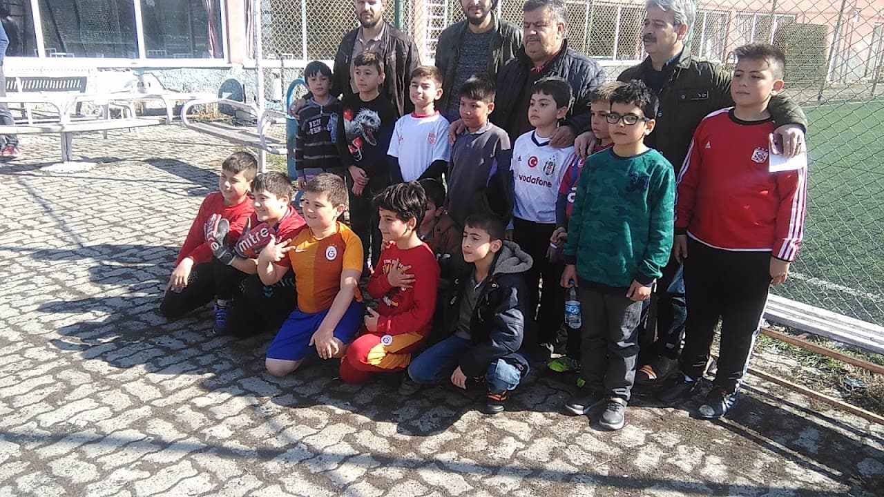 Favori Halı Saha 4
