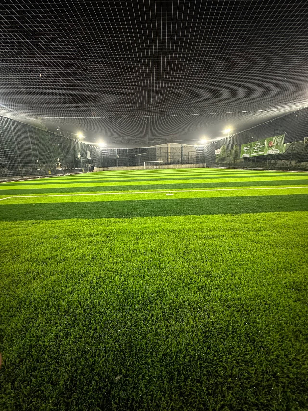 Bursa İnönü Spor Tesisleri Halı Sahası 4