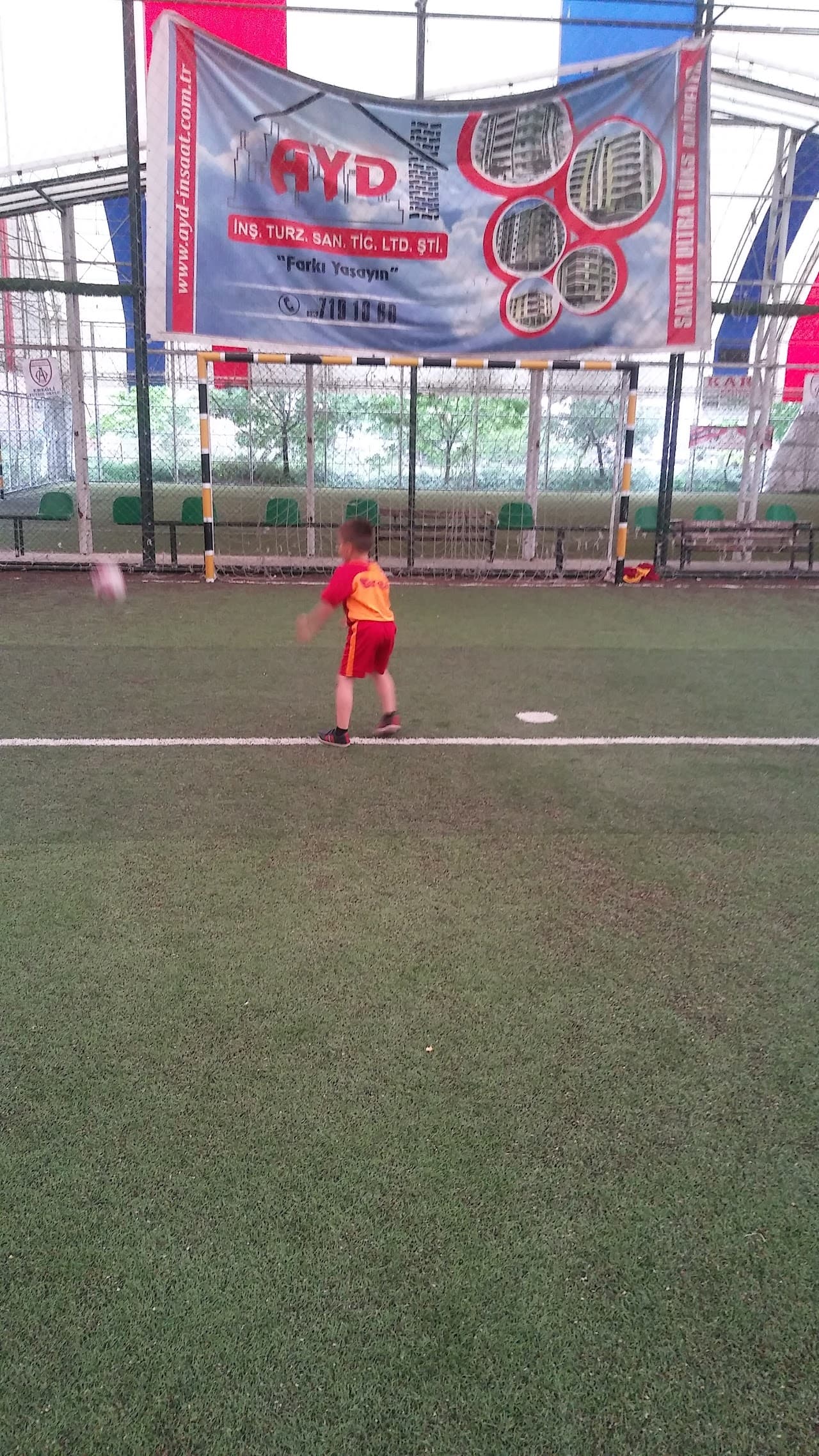 Yıldırım spor tesisleri halı saha 3