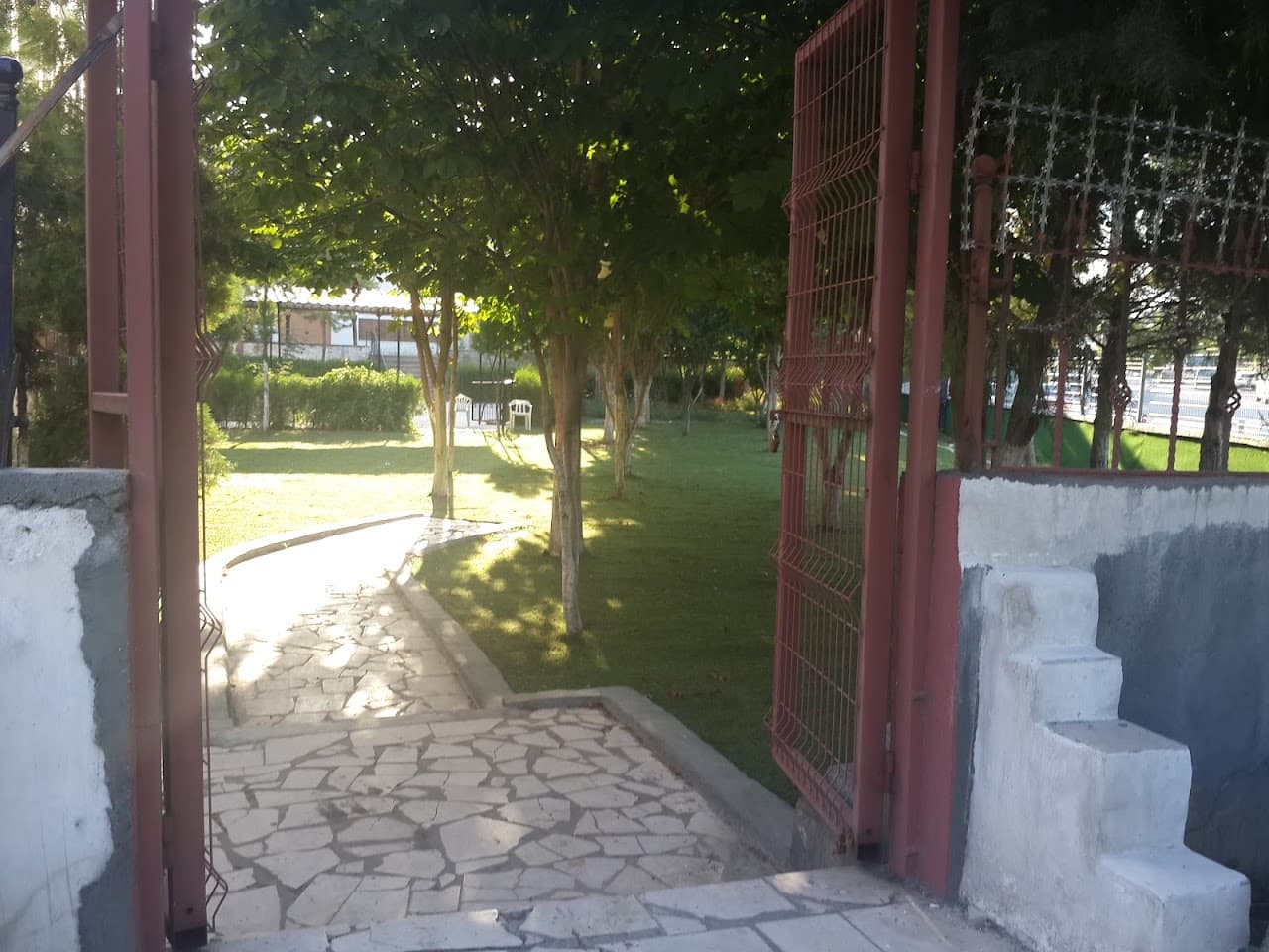 Zirve Halı Saha 4