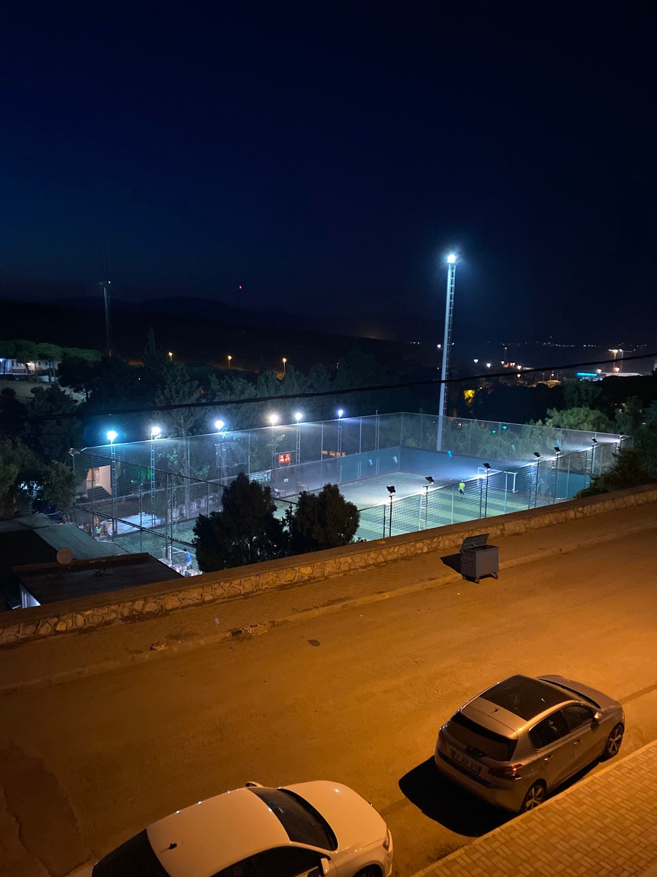 Nazende halı saha 3