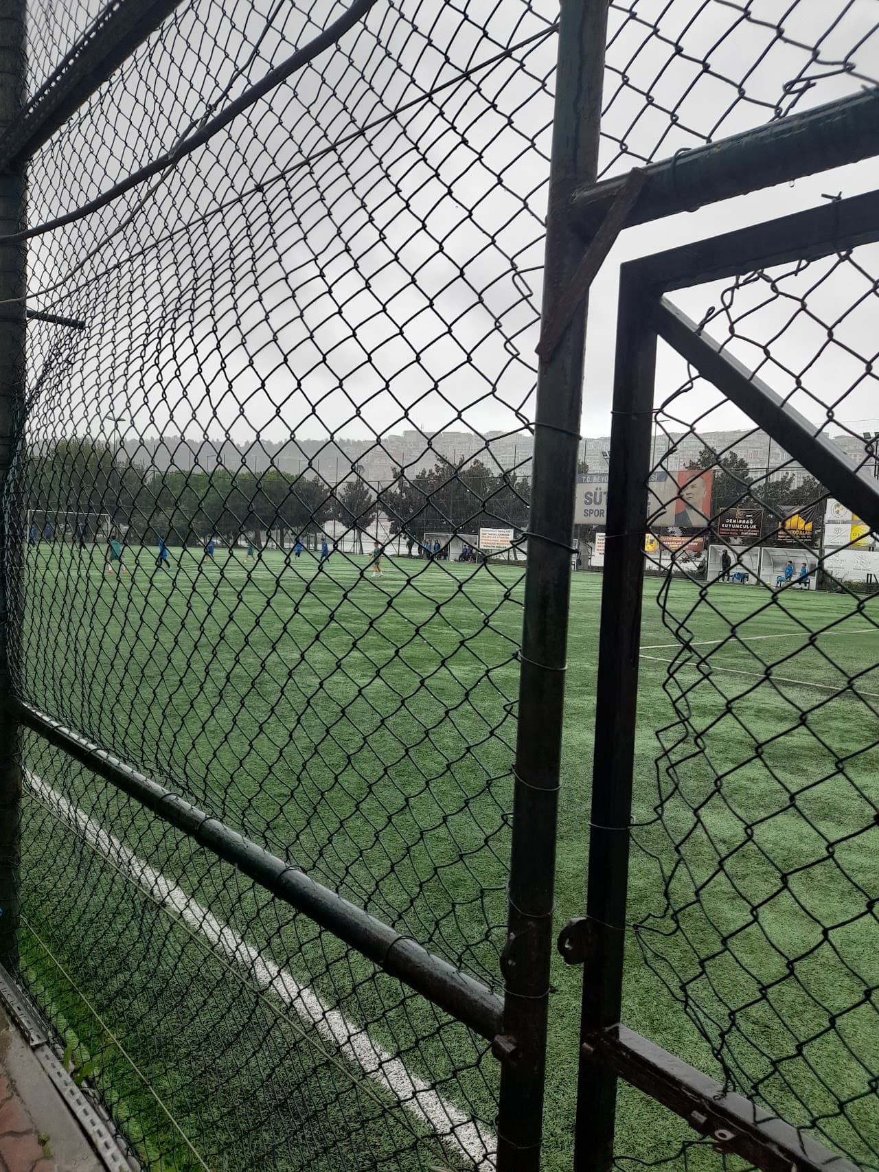 Beyoğlu Belediyesi Sütlücespor Tesisleri