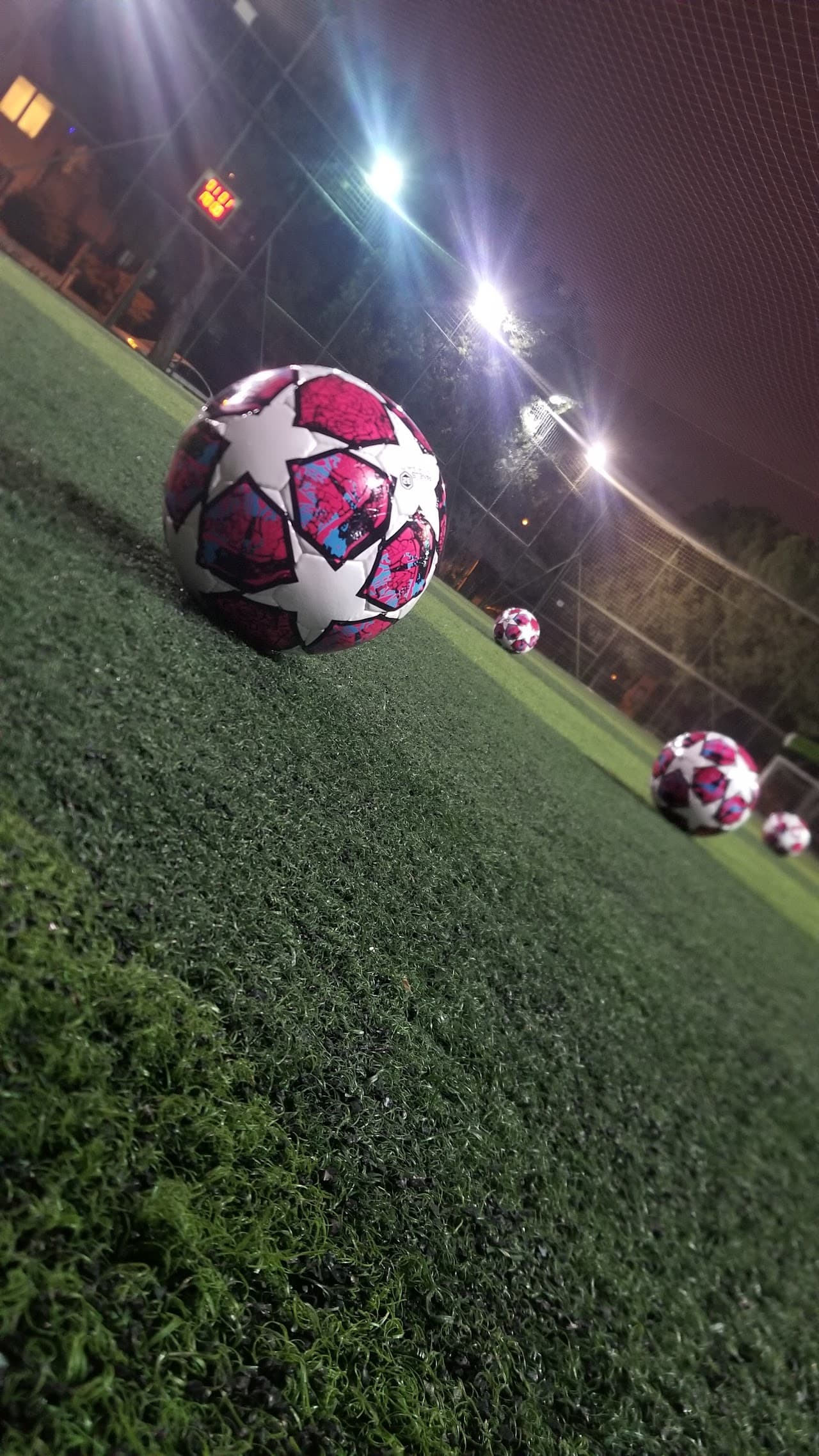 Reel Halı Saha spor sosyal tesisleri 3