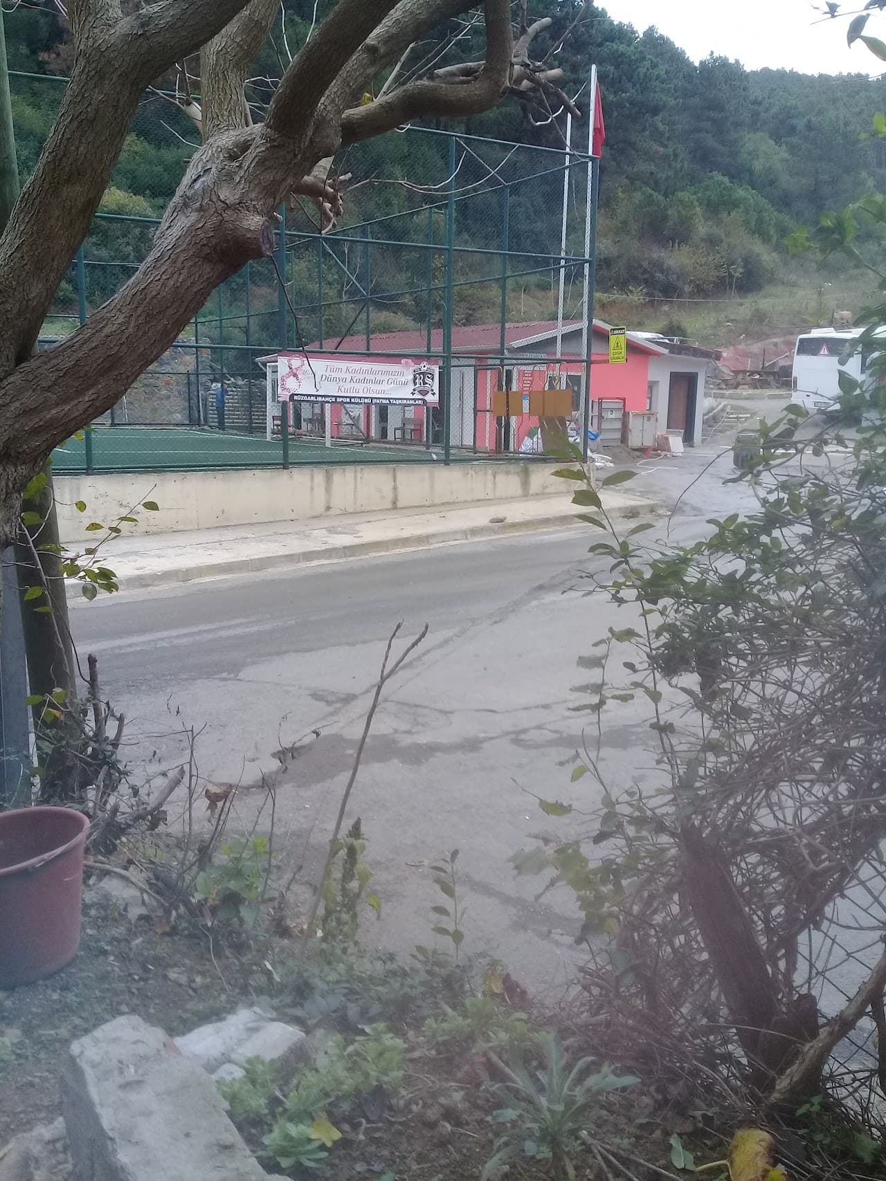 Basketbol Sahası 3