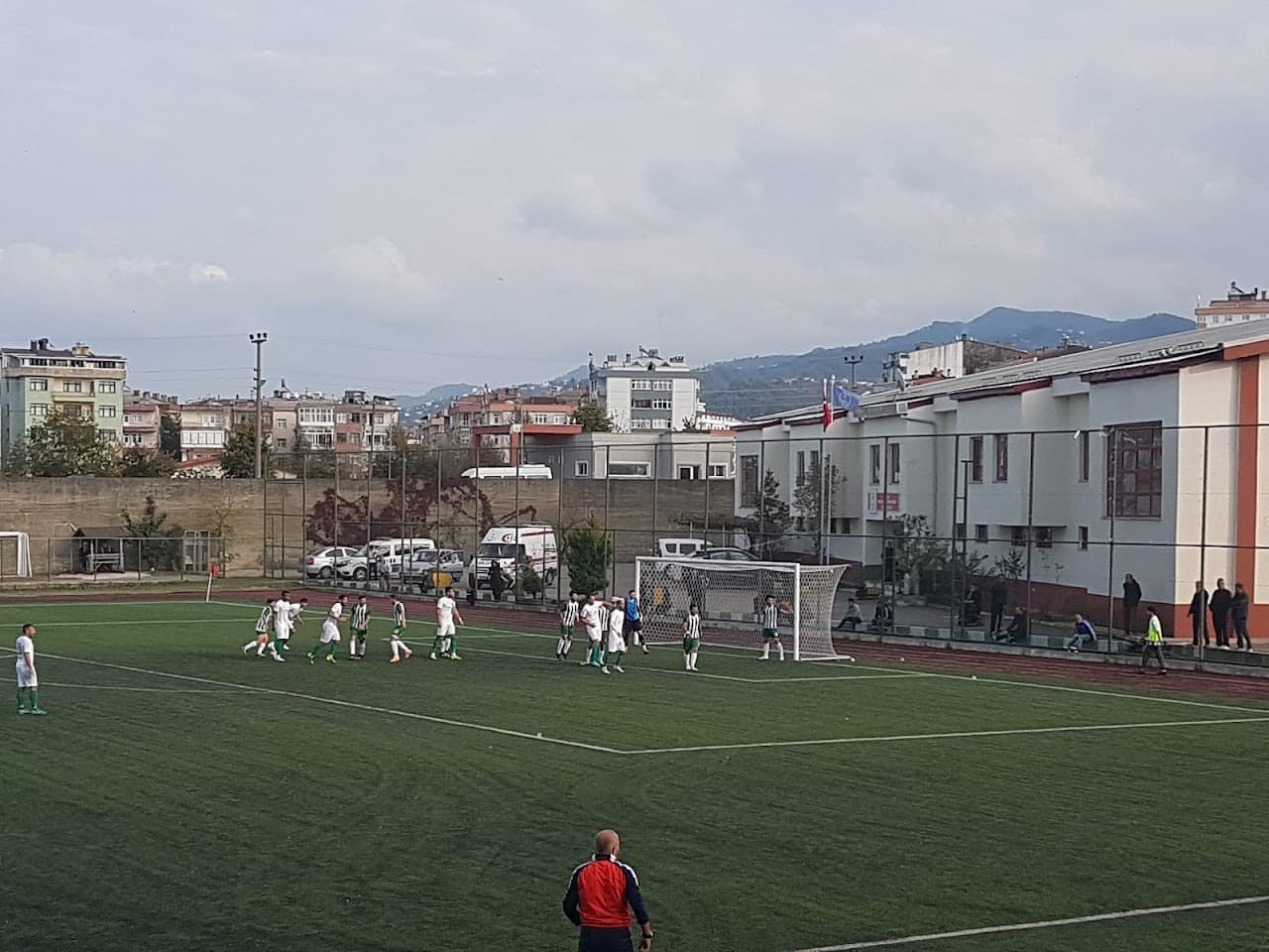 13 Şubat Stadı