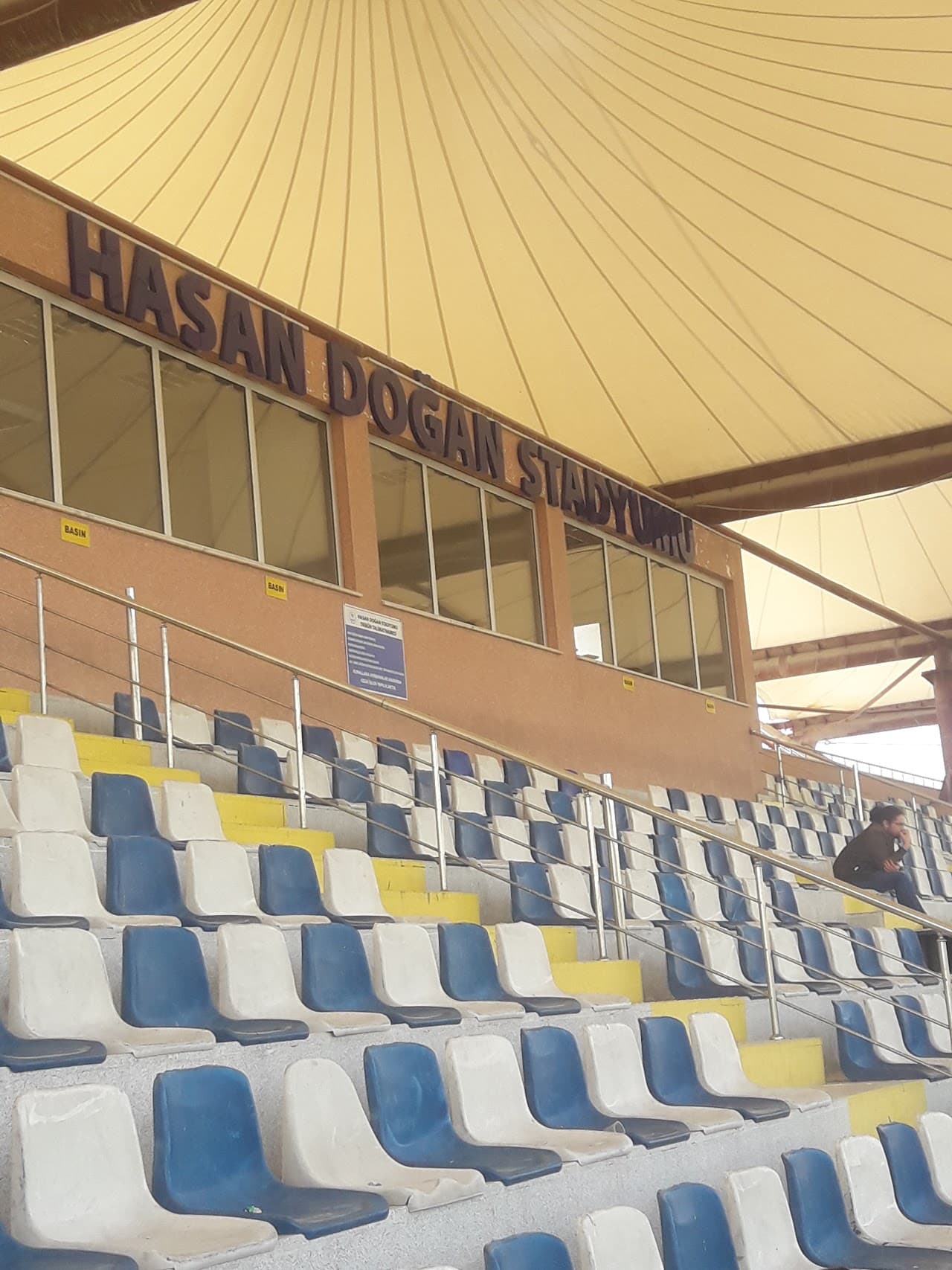 Yenimahalle Hasan Doğan Stadyumu 4