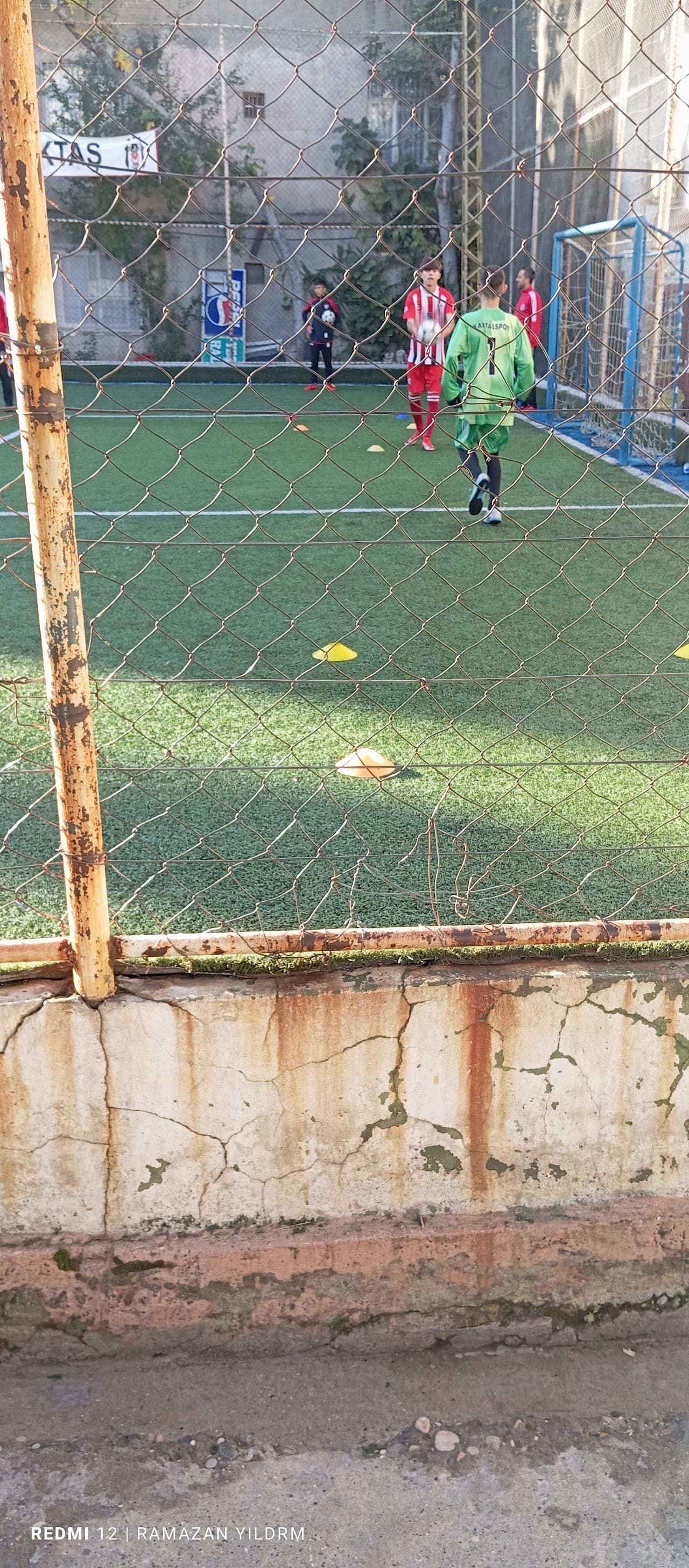 Yeşilyurt Halı Saha 4