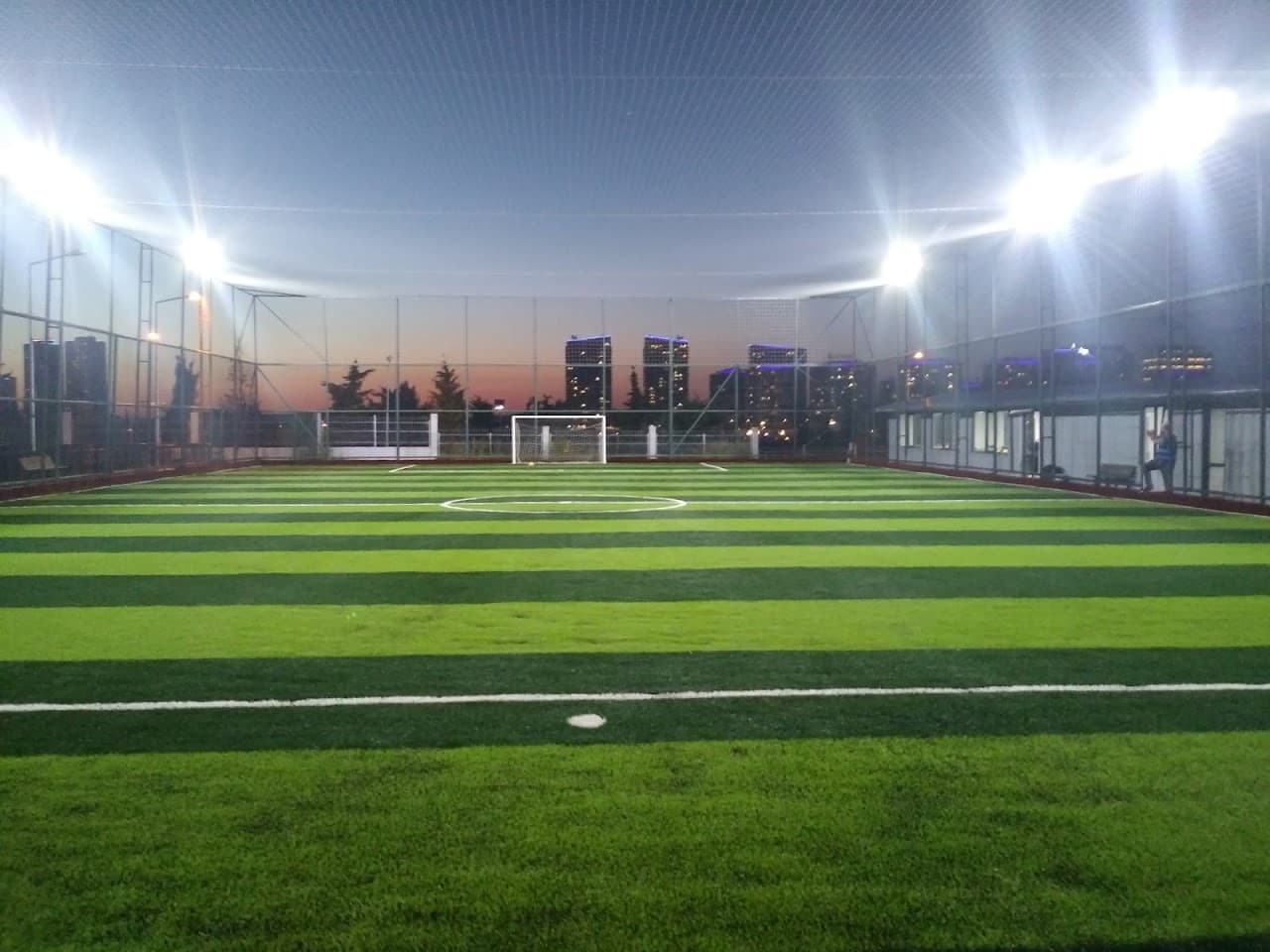 Alibeyköy Öztürkler Halı Saha ,Spor Tesisi 3