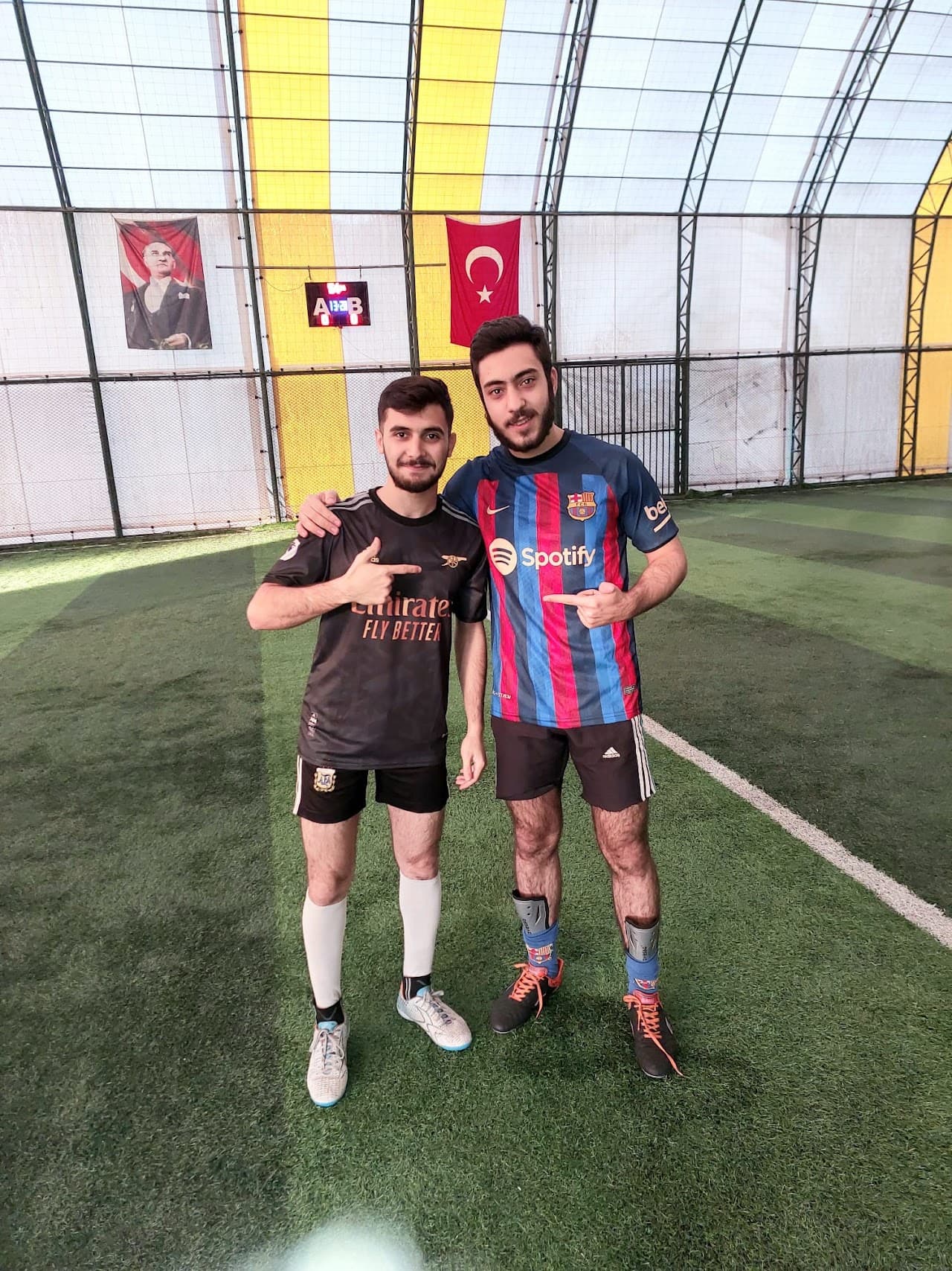 İhkib Ay-Tu Halı Saha 4