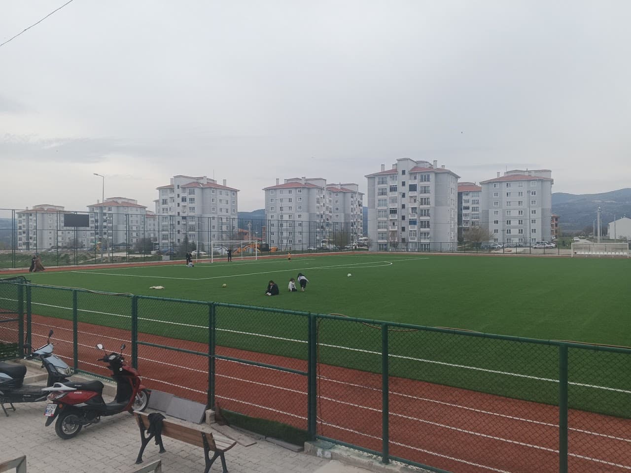 Gençlik ve Spor Bakanlığı Emet İlçe Futbol Sahası 5