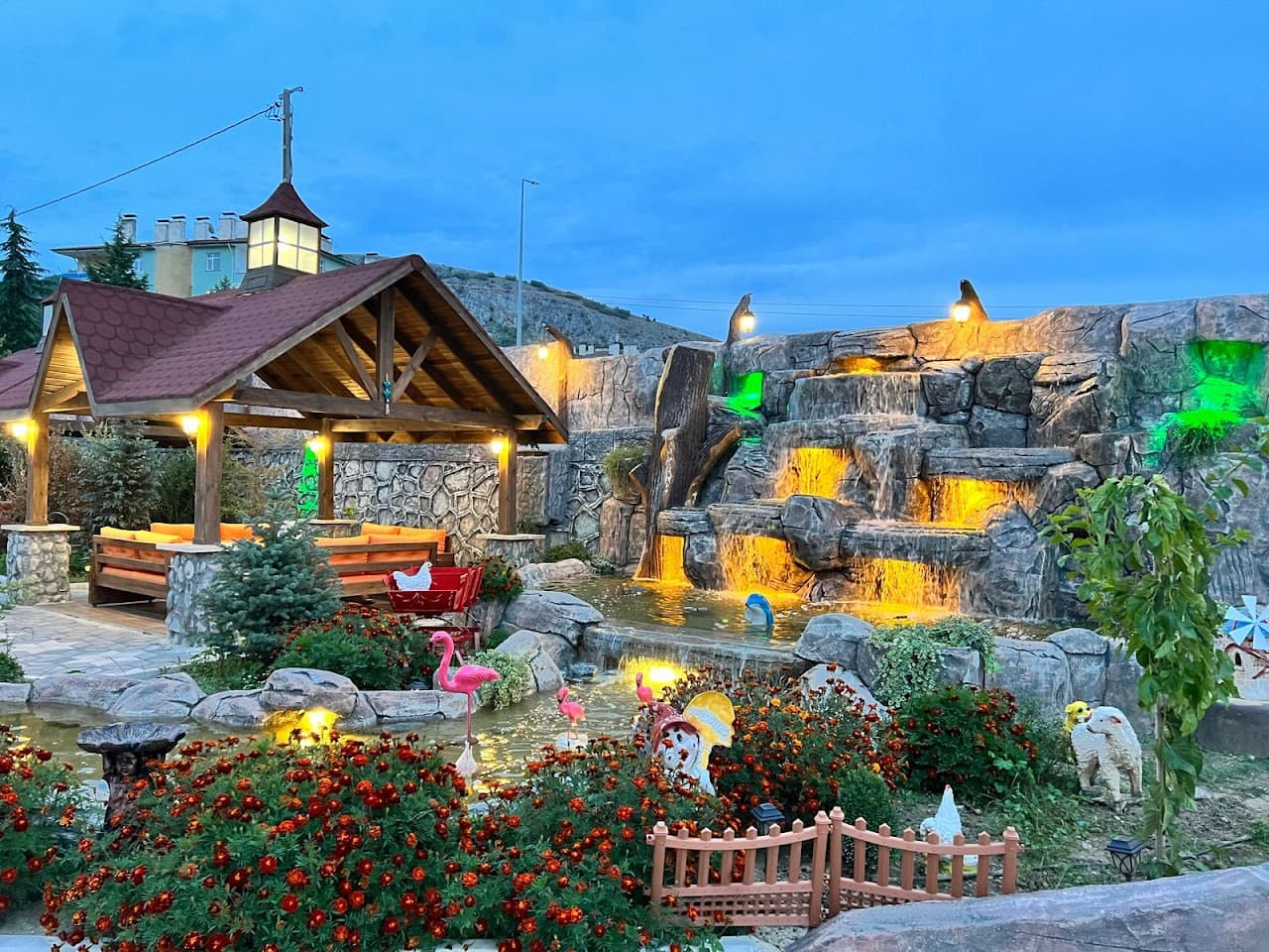 ÖZGÜN CENTER KIR DÜĞÜN SALONU & RESTAURANT 2