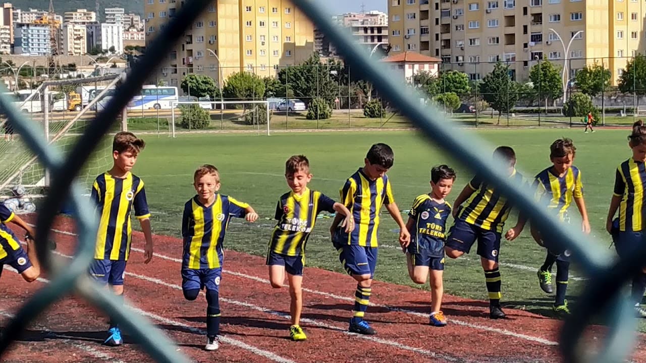 Futbol sahası 2