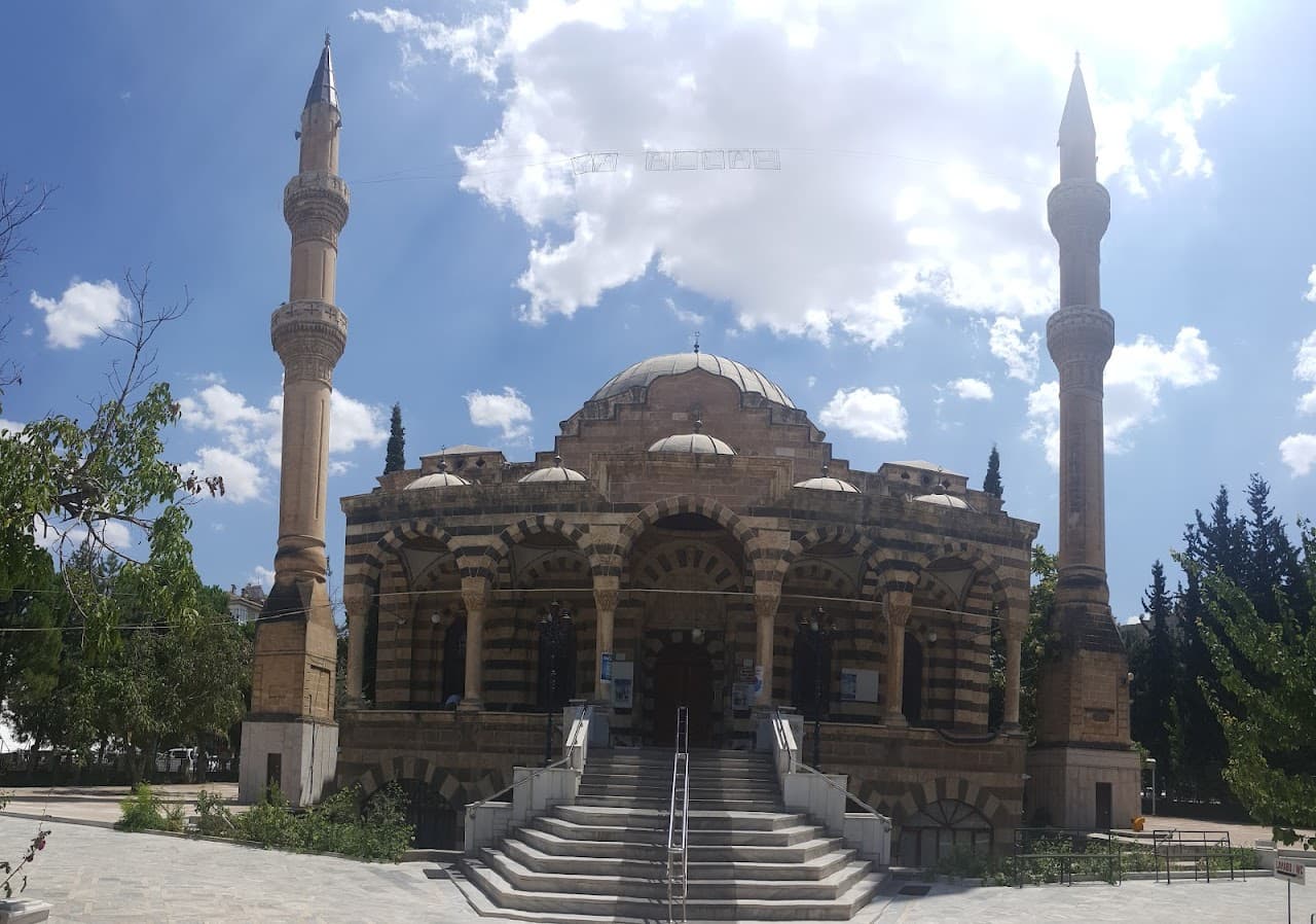 Hayri Tütüncüler Parkı 2