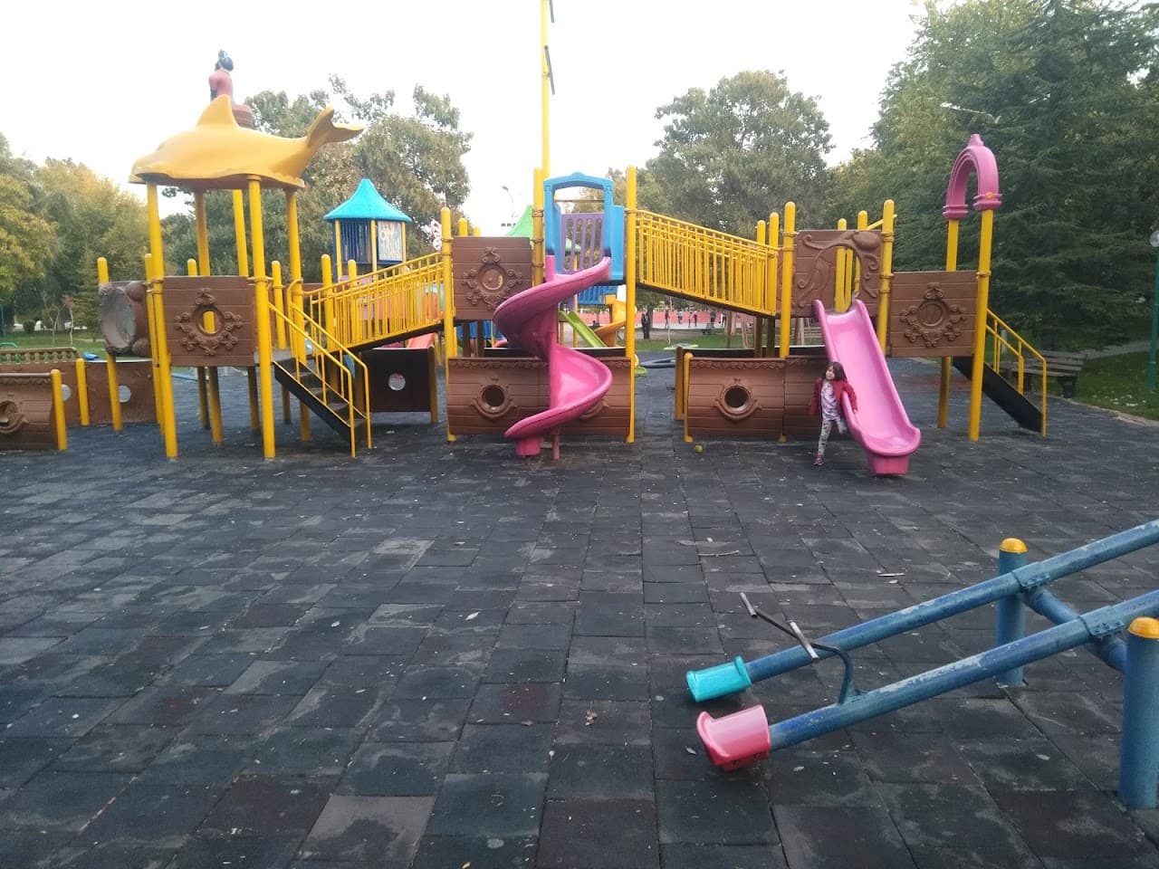 Hayri Tütüncüler Parkı 3