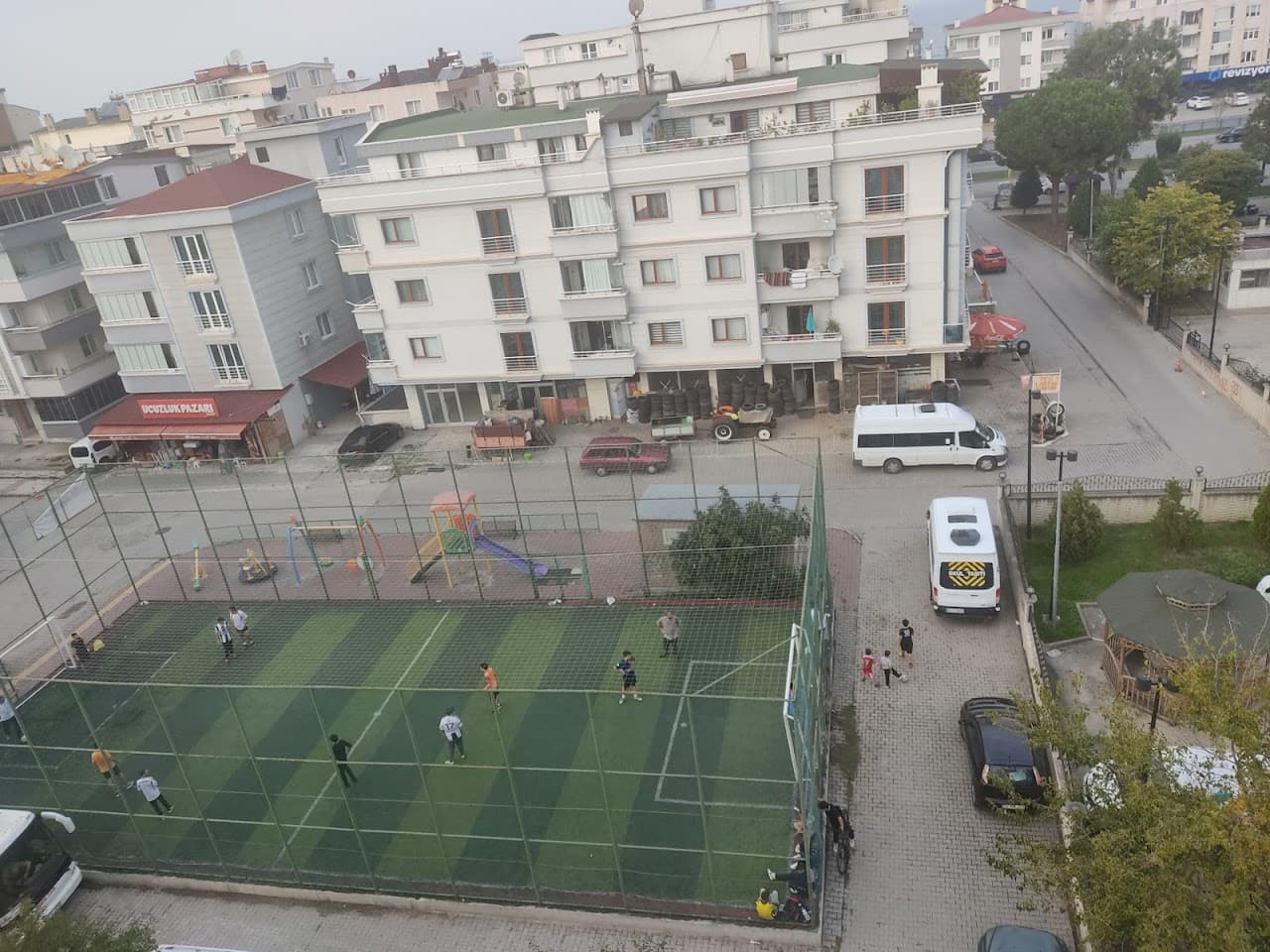 Halı Saha (2)